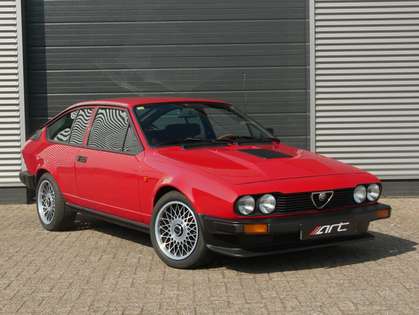 Alfa Romeo GTV 2.5 V6 Zeer net, Roestvrij exemplaar
