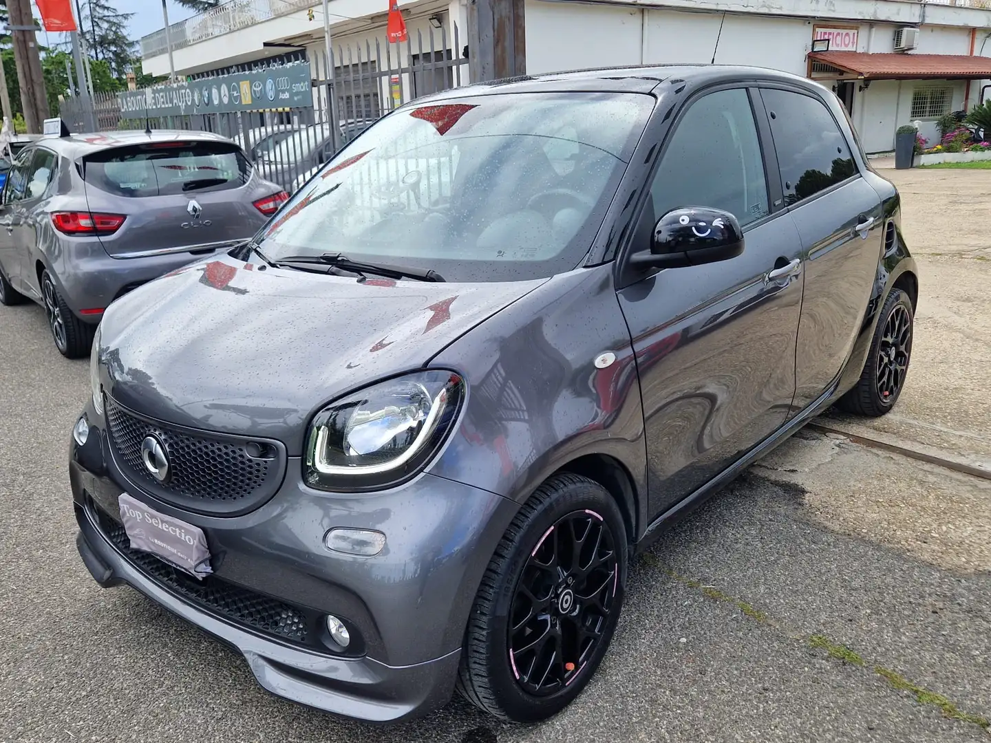 smart forFour 0.9 t Passion 90cv TURBO DOPPIO TETTO LED NAVI. Grigio - 1