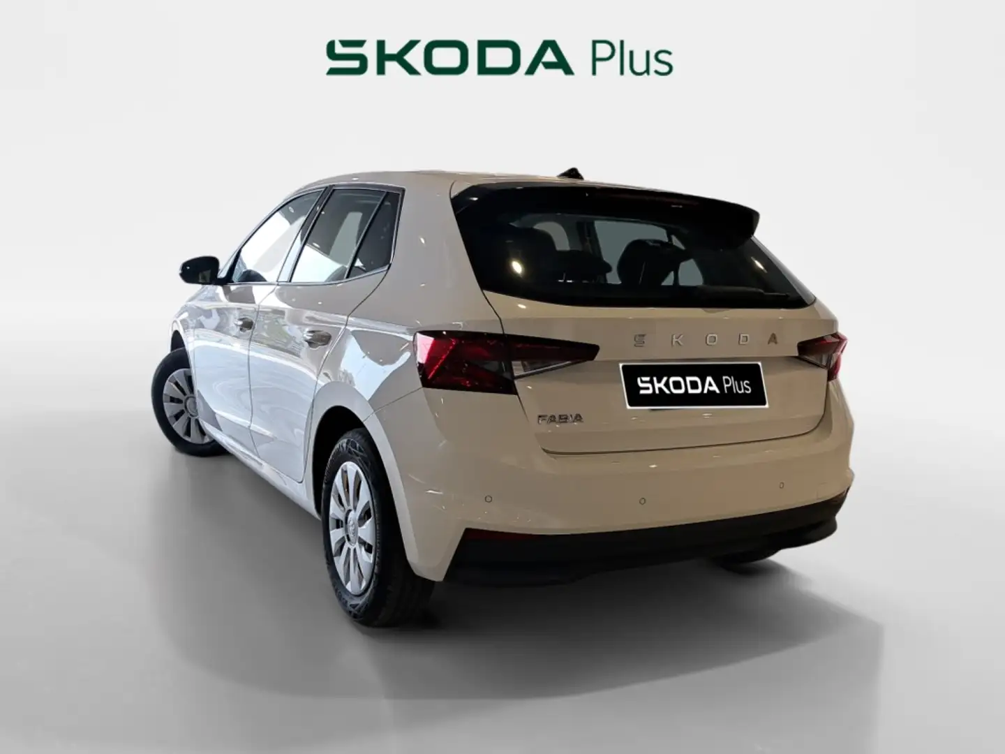 Skoda Fabia GO 1,0 MPI 59 KW (80 CV) MANUAL 5 VEL. Blanco - 2