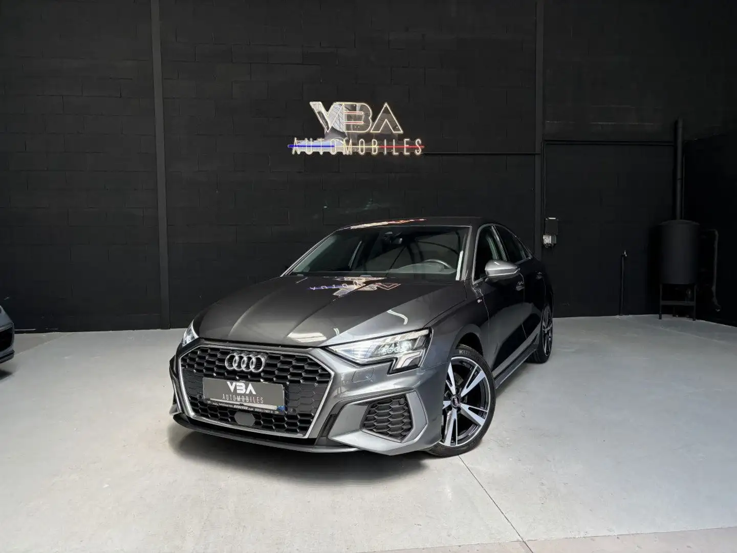 Audi A3 Berline (4) 35 TDI 150 S Tronic S Line Gris - 2
