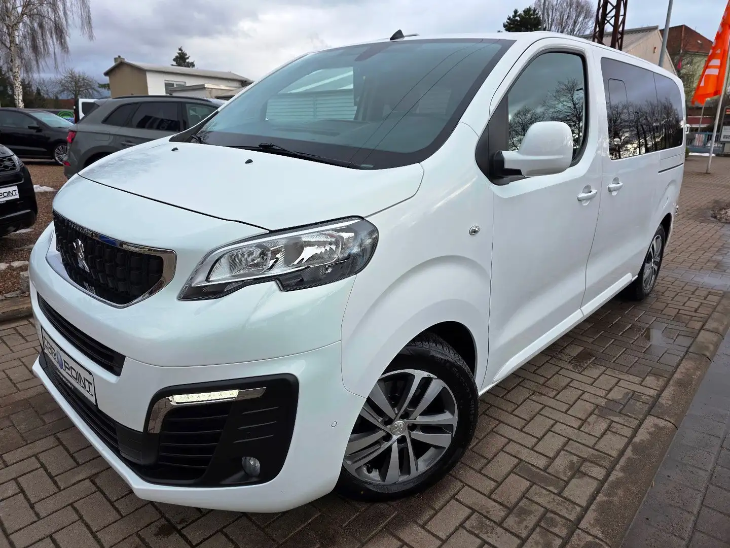 Peugeot Traveller Expert Kombi L2 DAB AHK PDC Klima Temp Blanc - 2