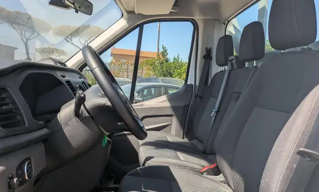 Ford Transit view 10