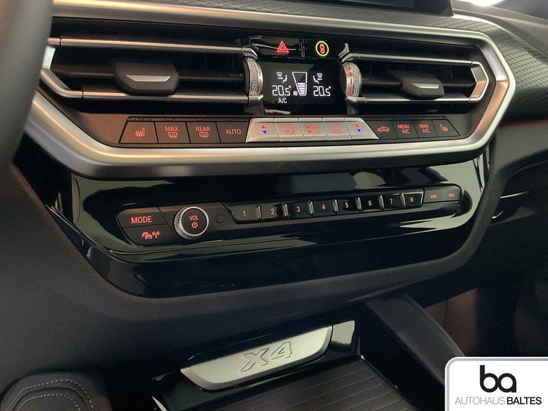 BMW X4 X4 xDrive20d M Sport 20"/Pano/Driv/Park/ACC/AHK — photo 10