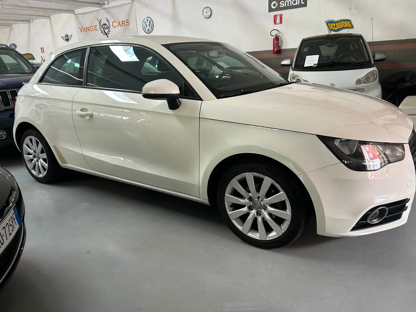 Audi A1 A1 1.2 tfsi Ambition Blanc - 2