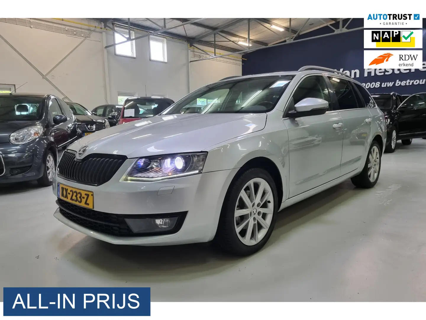 Skoda Octavia Combi 1.2 TSI Greentech Elegance Businessline ✅7-T Grijs - 1
