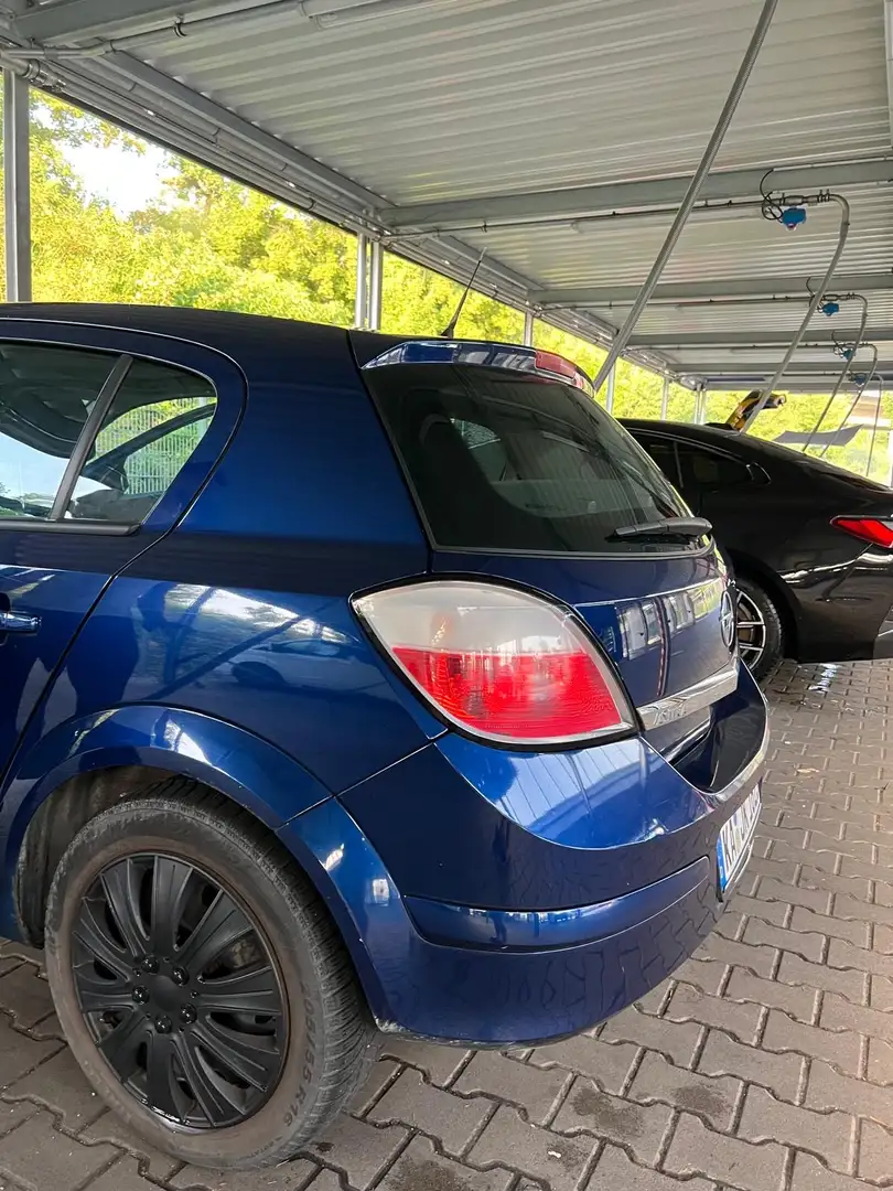 Opel Astra 1.4 Enjoy Blau - 2