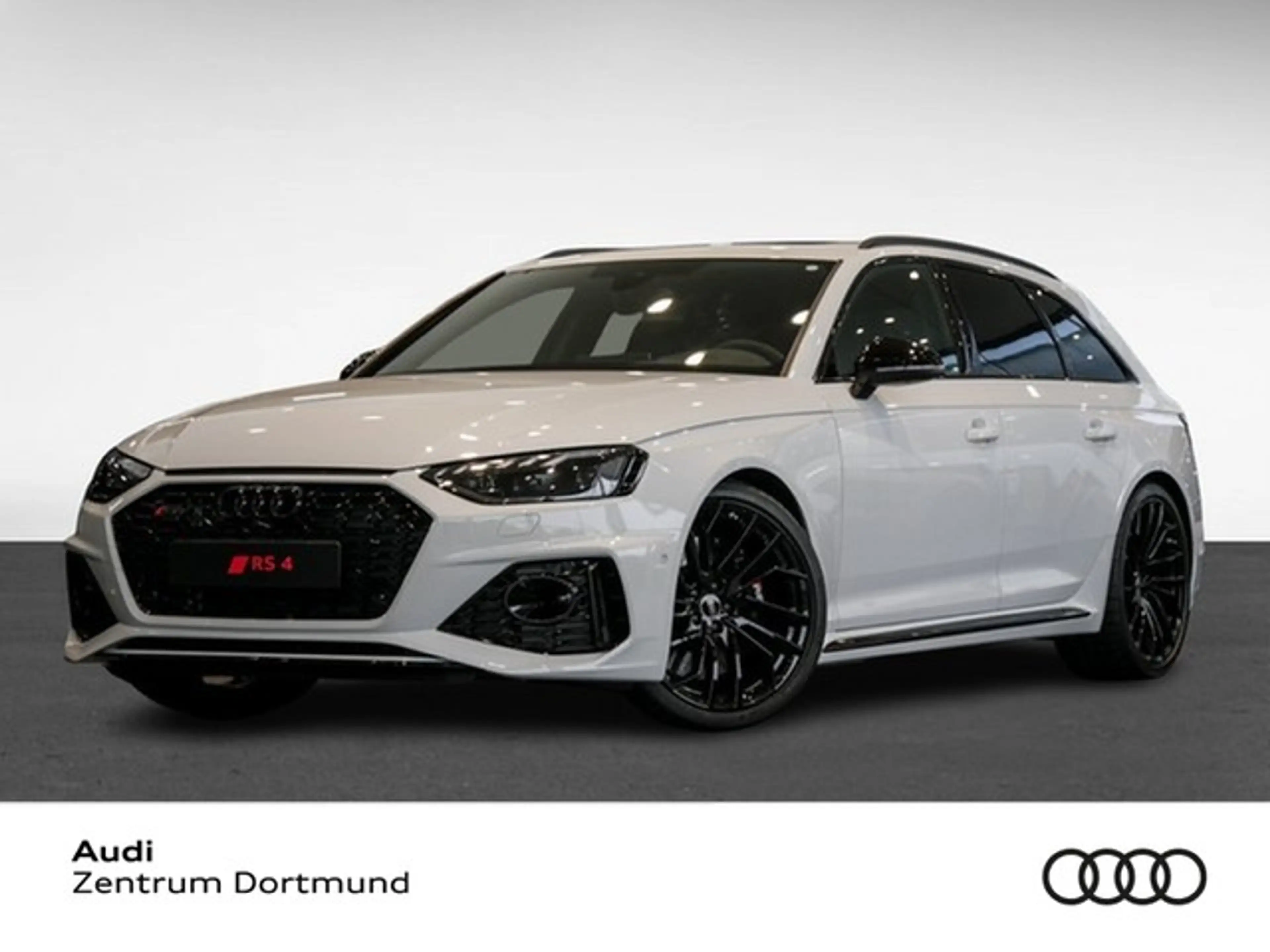 Audi RS4 RS 4 Avant Qu. ESSENTIALS PANO B&O NAPPA SPORTA...