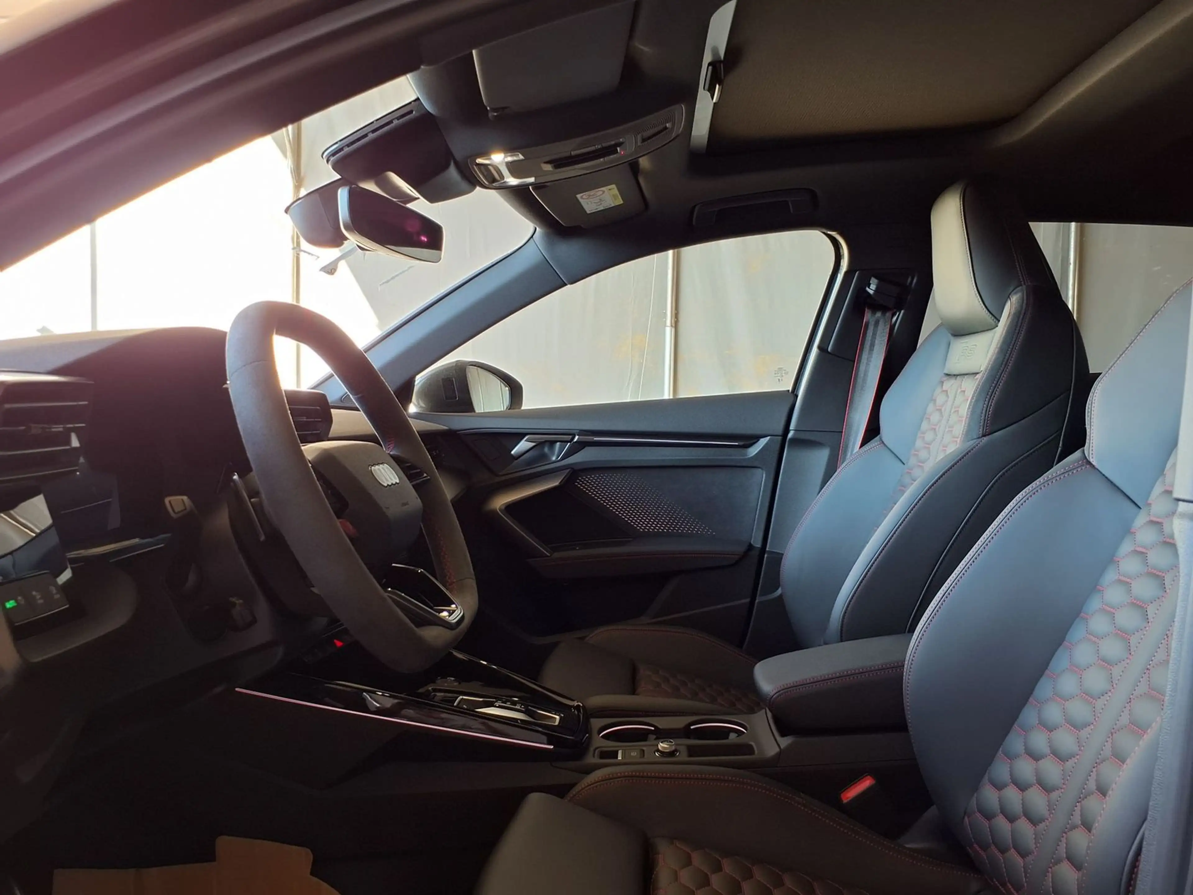 Audi RS3 Sportback ACC|PANO|Matrix|360°|Carplay|Kl... — photo 5