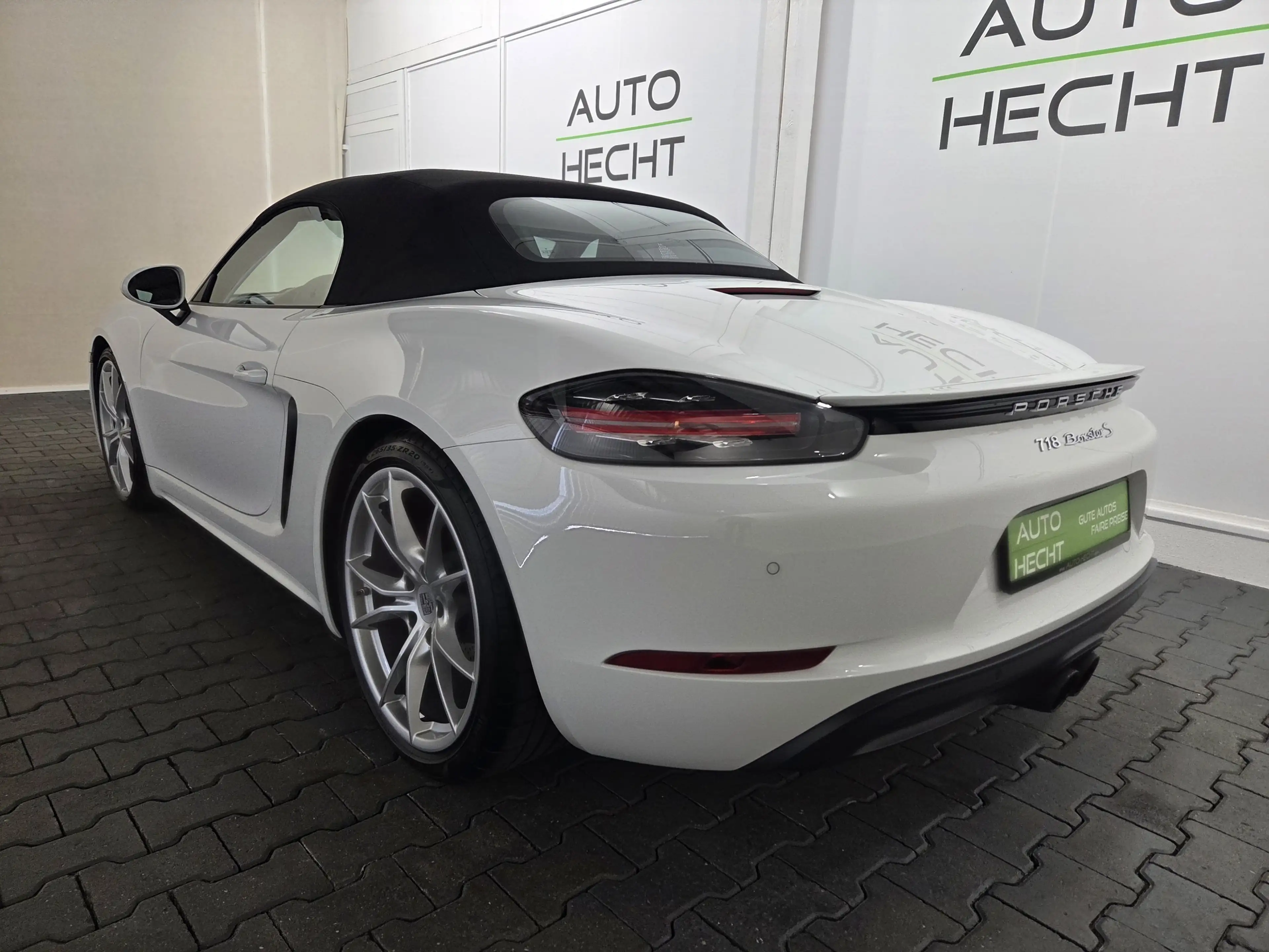 Porsche Boxster S 718 PDK, LED, Chrono, Sportabgas, PASM — photo 18