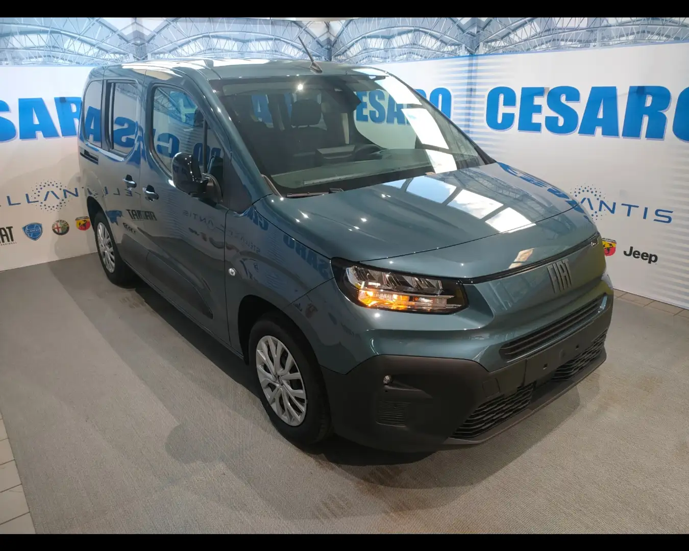 Fiat Doblo Passo Corto 1.5 Diesel Doblo Blau - 1