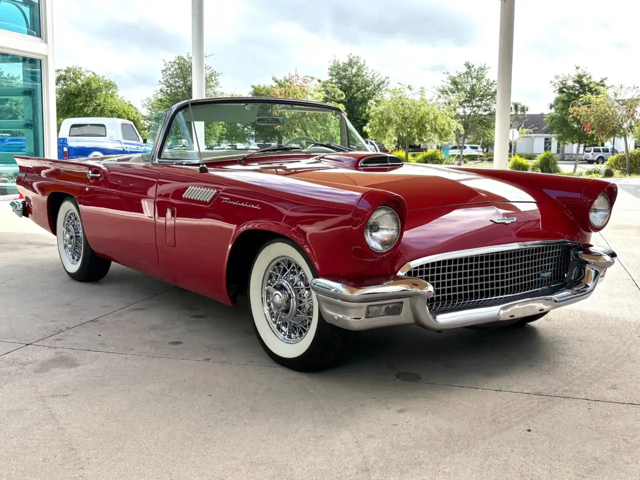 Ford Thunderbird Base, foto 4