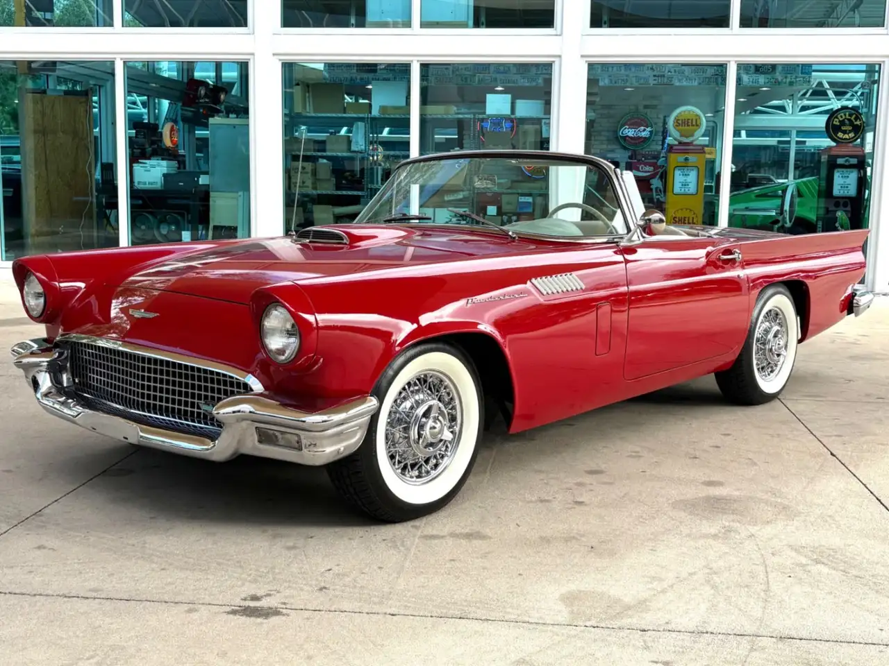 Ford Thunderbird Base, foto 12