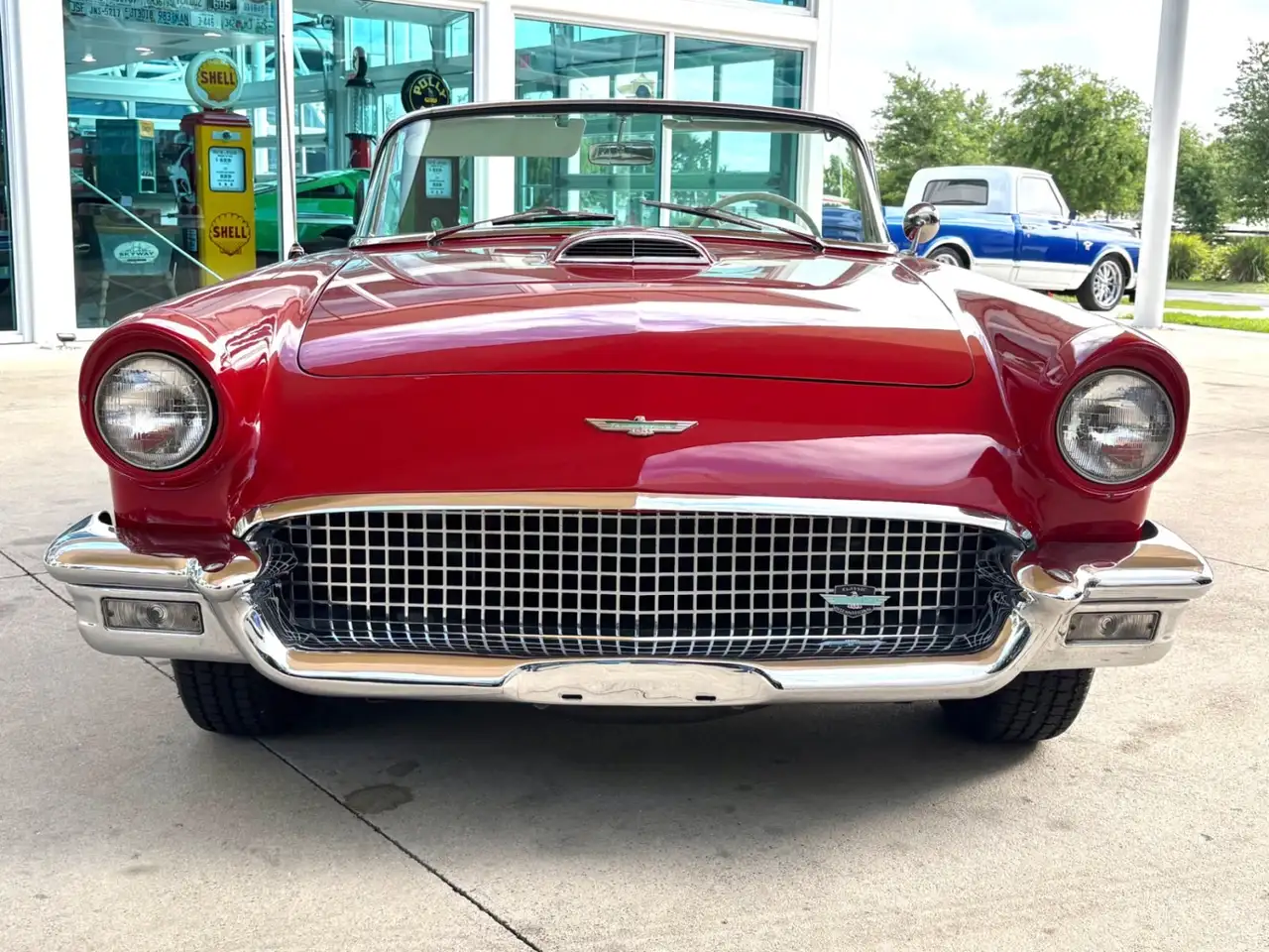 Ford Thunderbird Base, foto 2