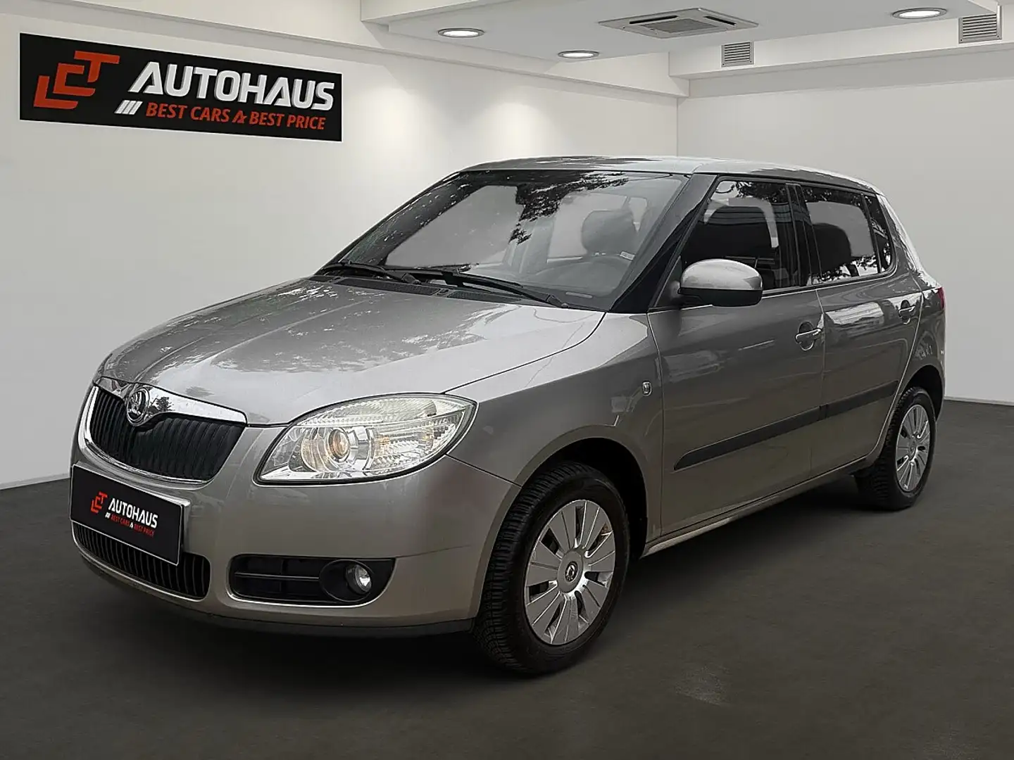 Skoda Fabia Ambiente 1,6 | PICKERL BIS 12/2026 | Braun - 1