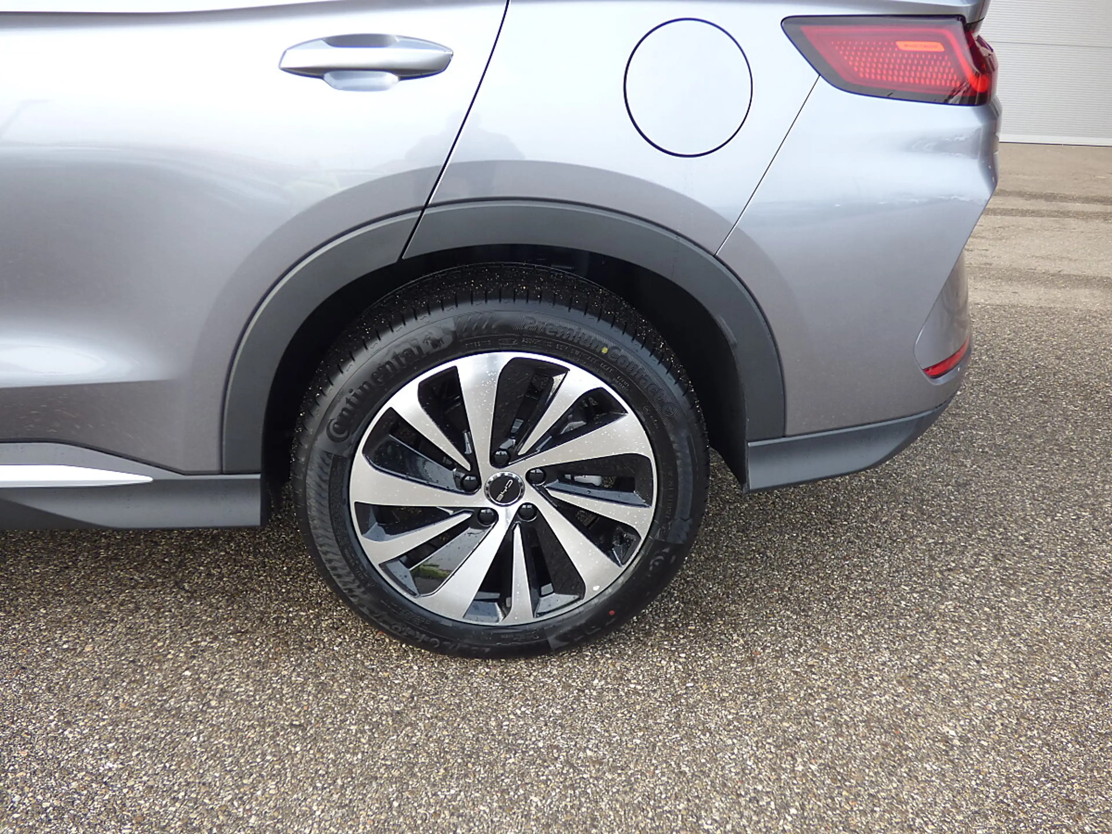 BYD Seal U DM-i PHEV 18,3kWh AWD Design Österreich Paket — photo 5