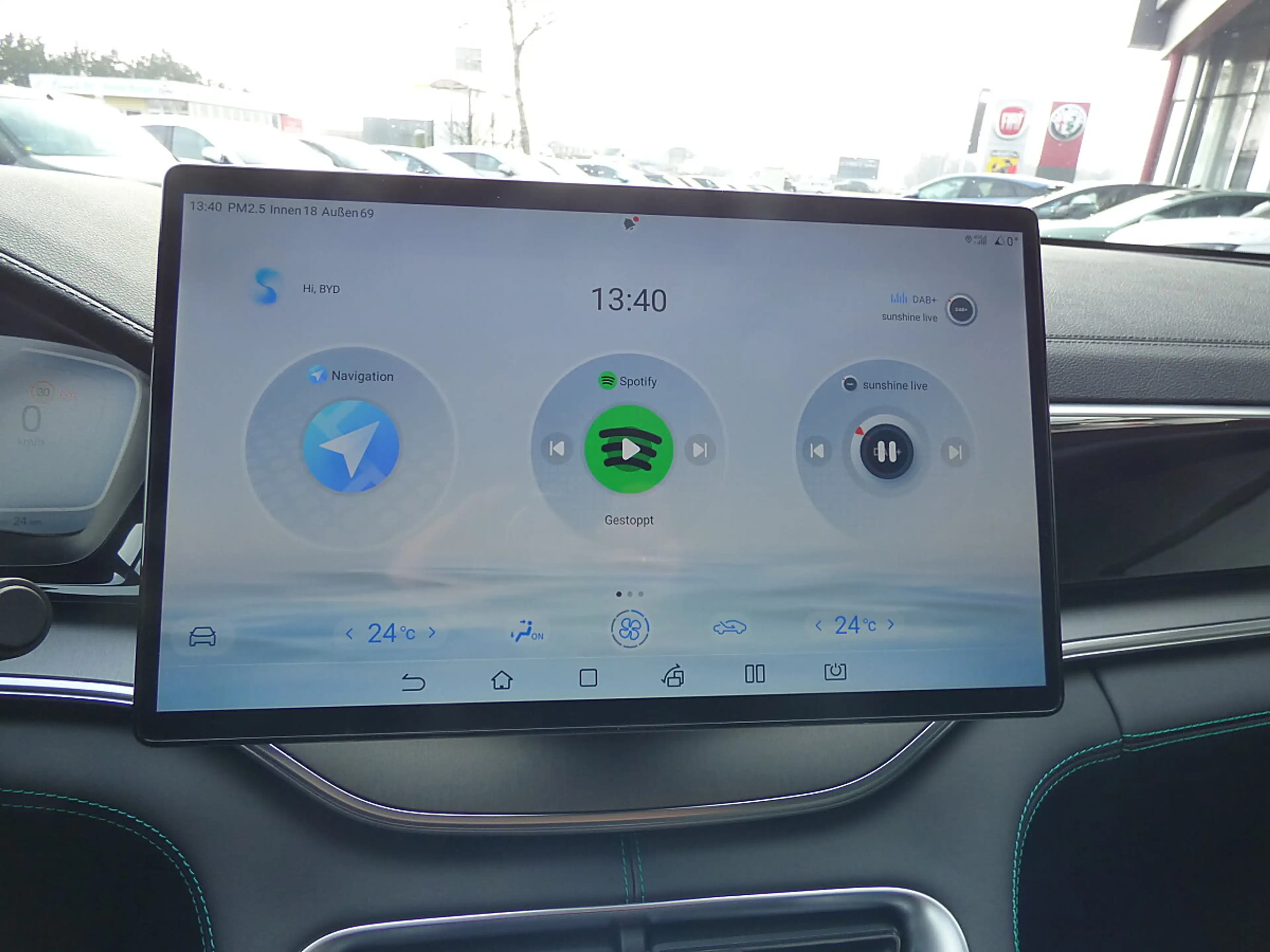 BYD Seal U DM-i PHEV 18,3kWh AWD Design Österreich Paket — photo 11
