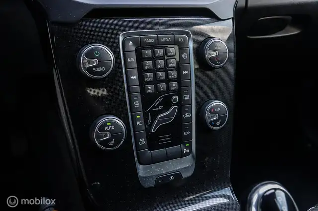 Volvo V40 view 15