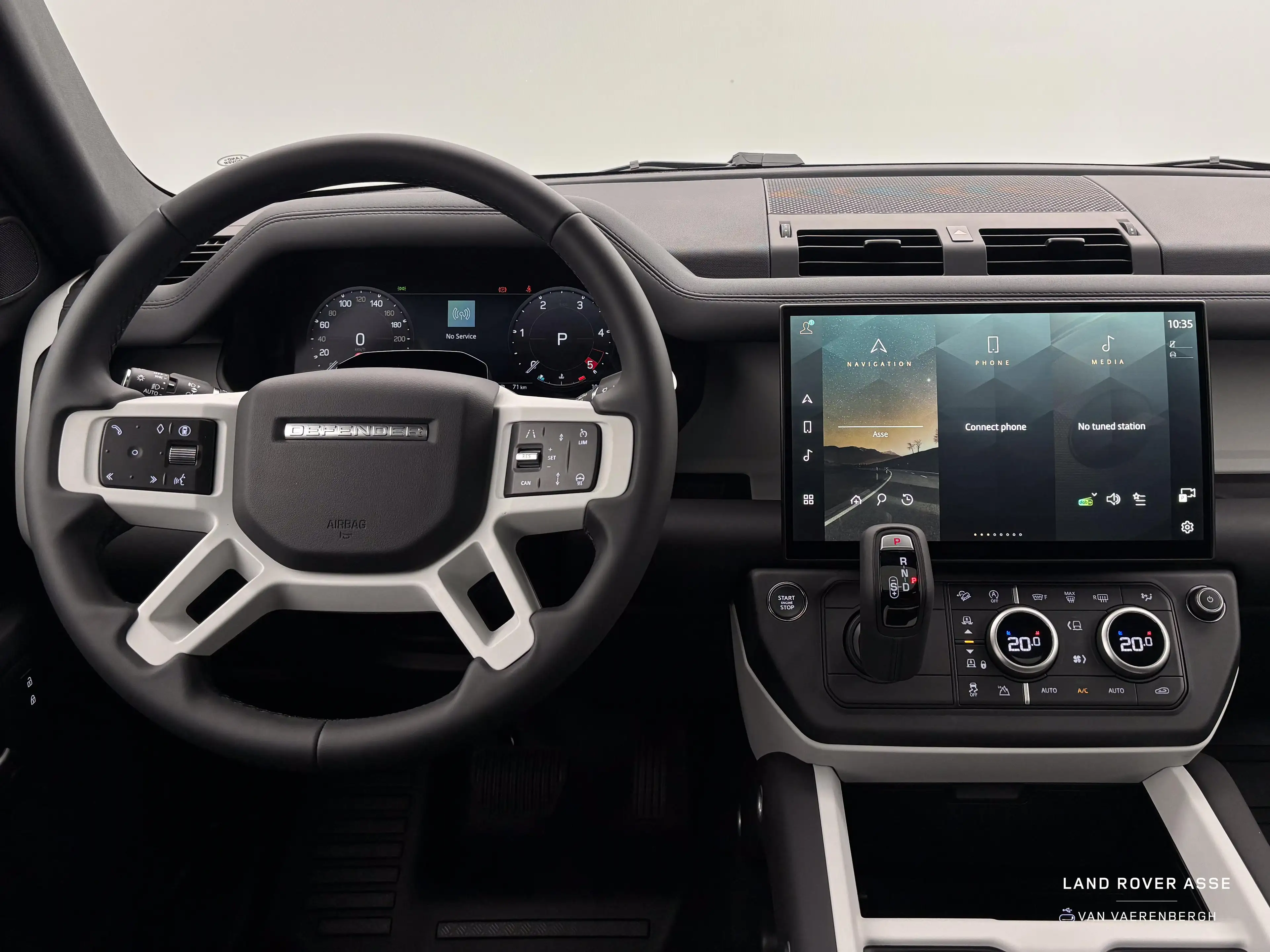 Land Rover Defender 90 D200 S AWD Auto. 26MY — photo 12