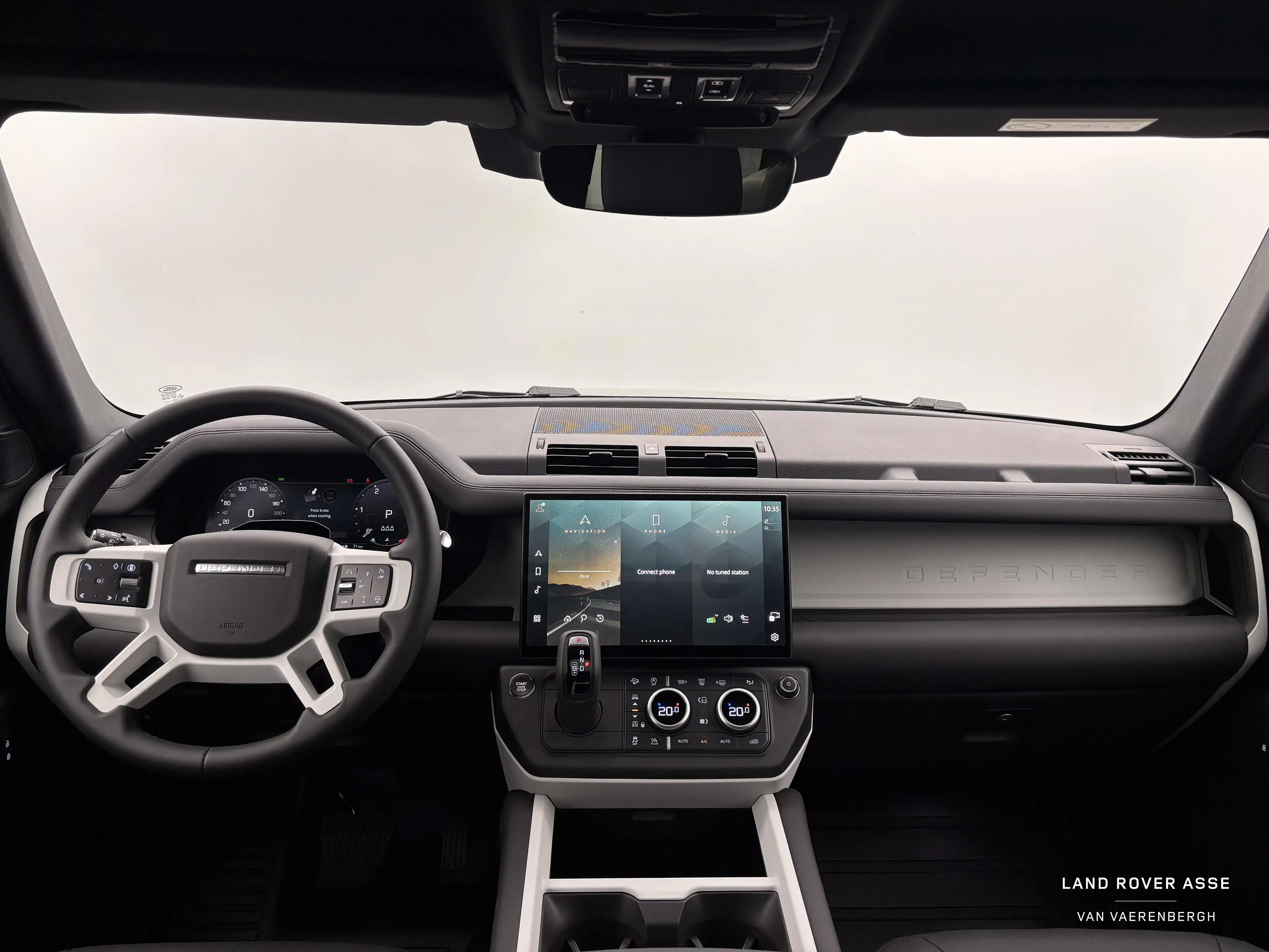 Land Rover Defender 90 D200 S AWD Auto. 26MY — photo 4