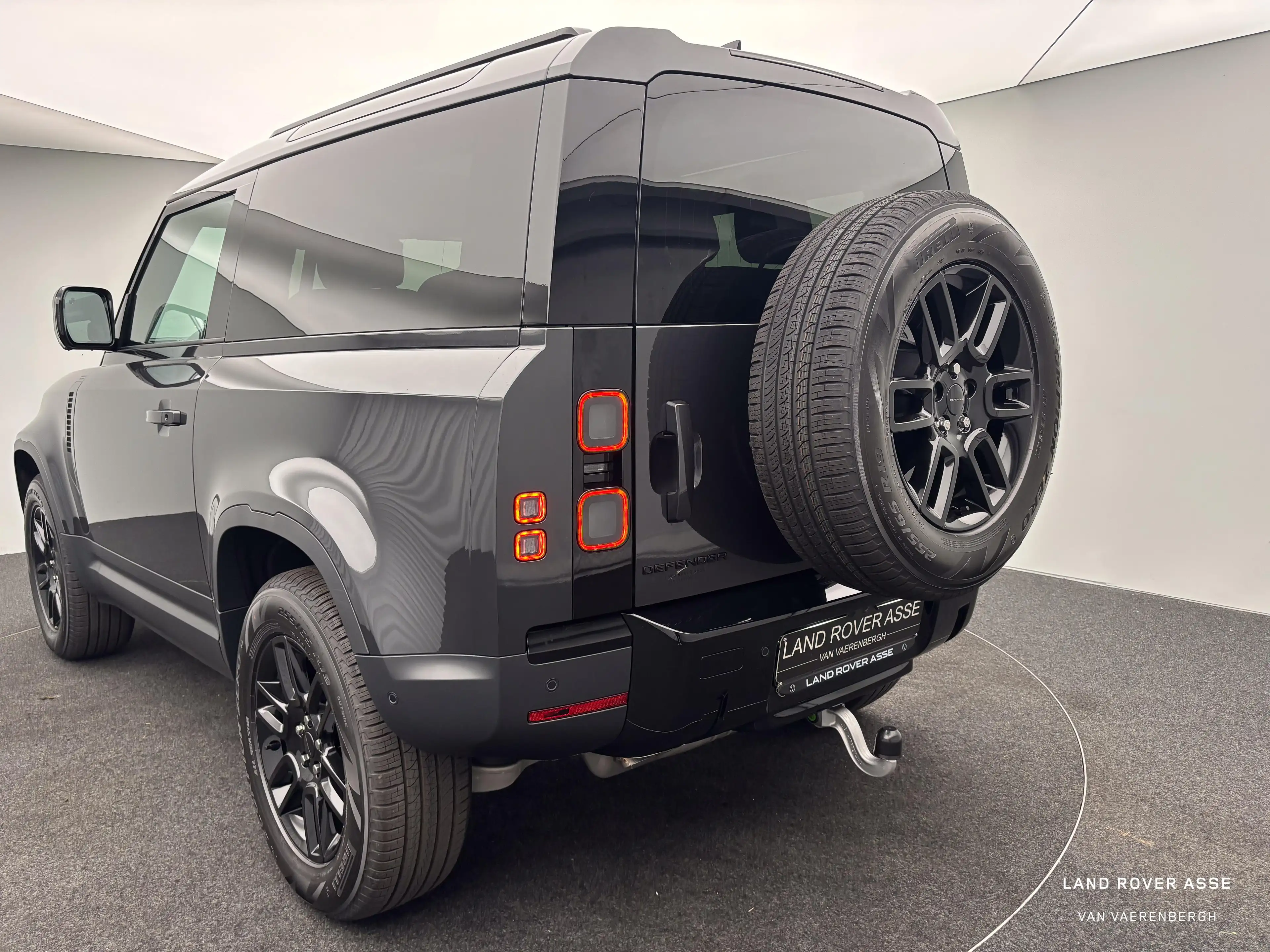 Land Rover Defender 90 D200 S AWD Auto. 26MY — photo 14