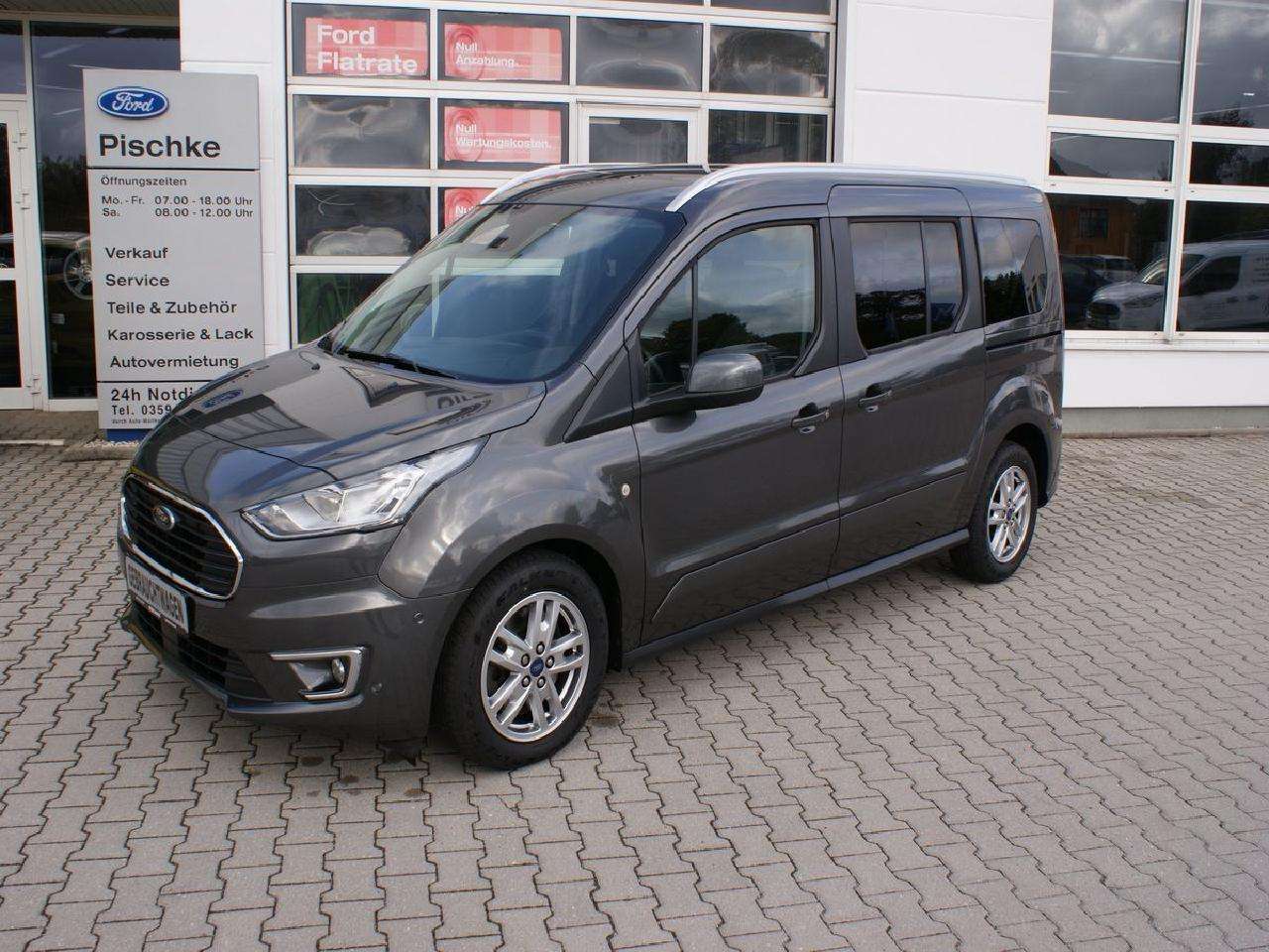 Ford Grand Tourneo