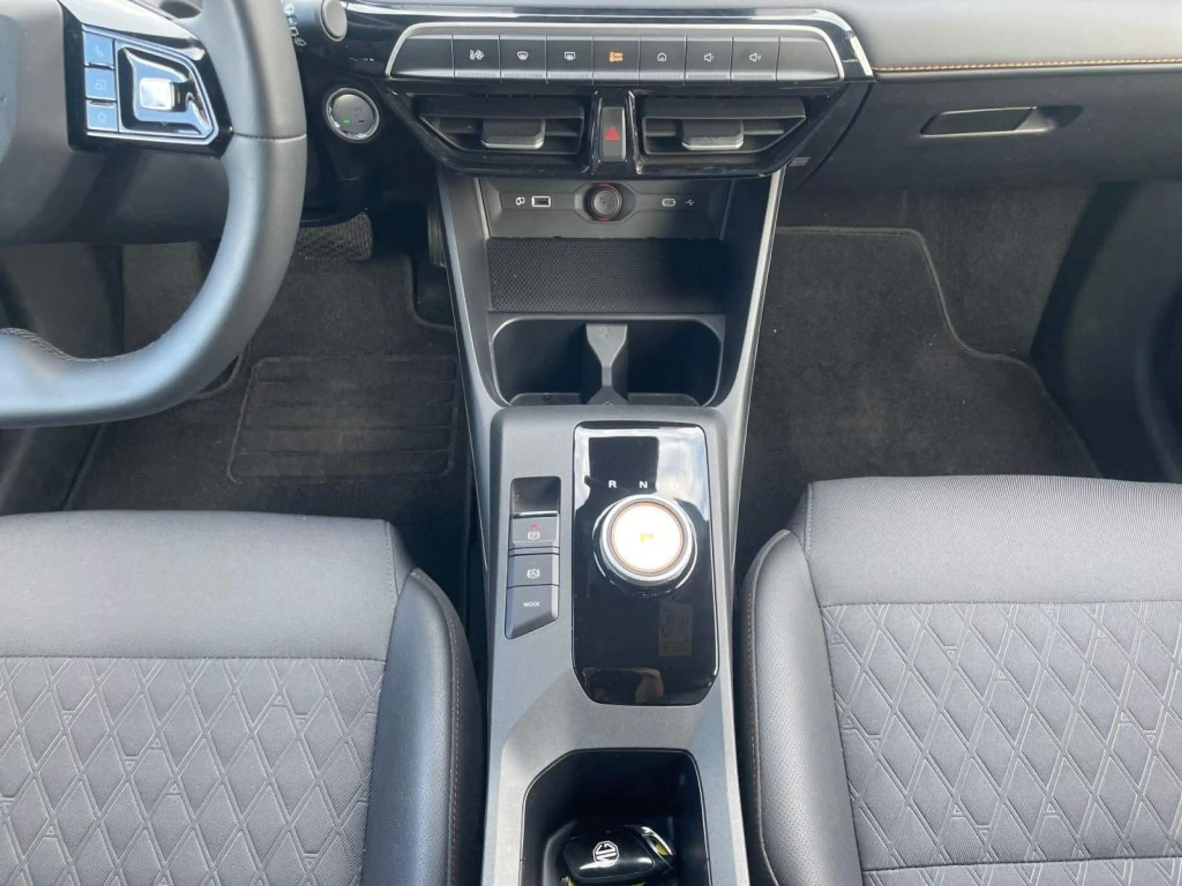 MG MG3 3 Hybrid+ Luxury — photo 13