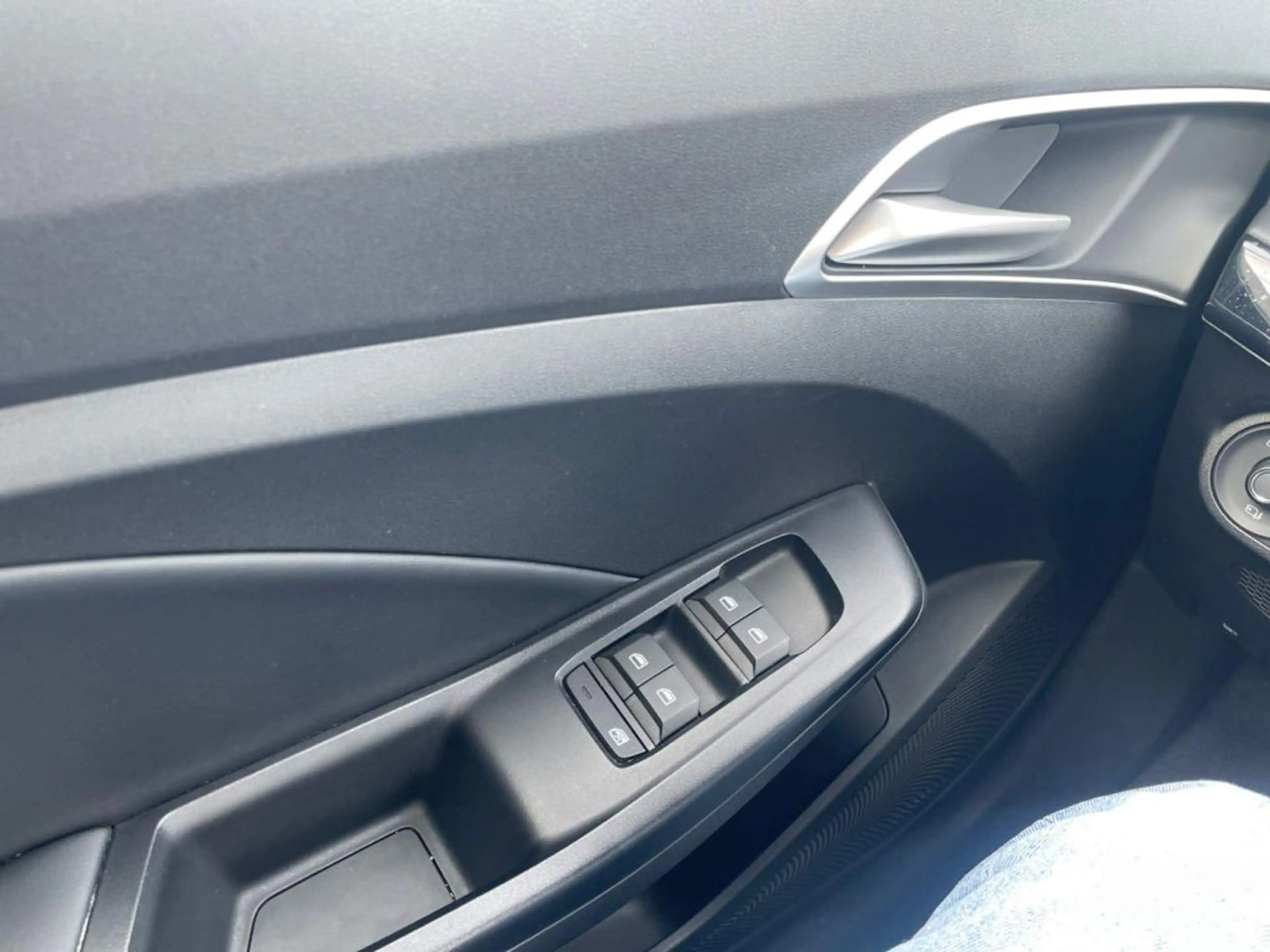 MG MG3 3 Hybrid+ Luxury — photo 18