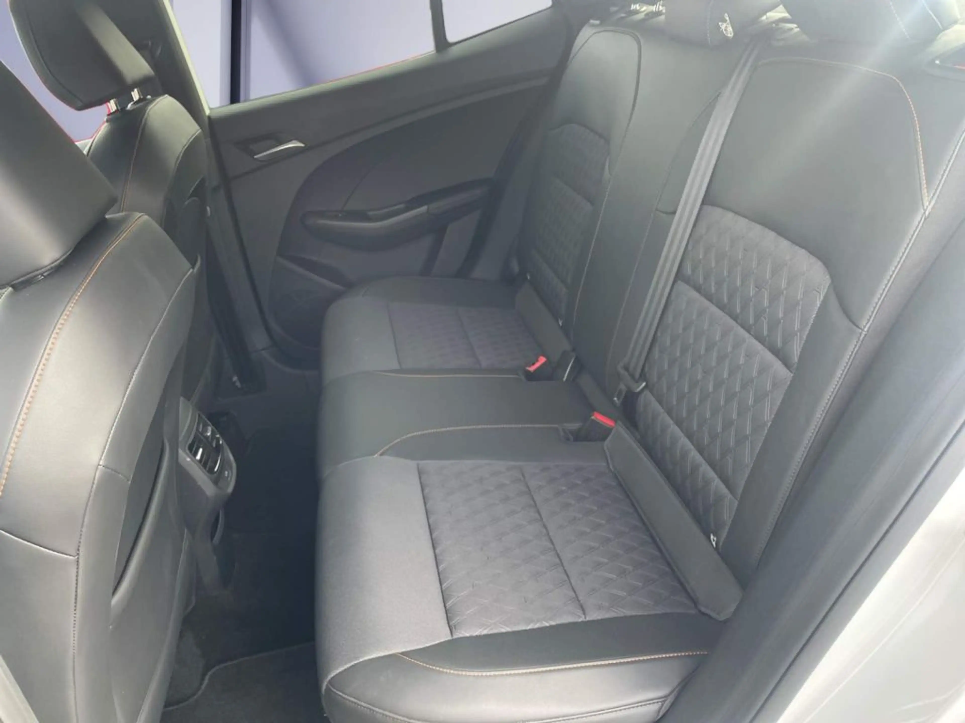 MG MG3 3 Hybrid+ Luxury — photo 9