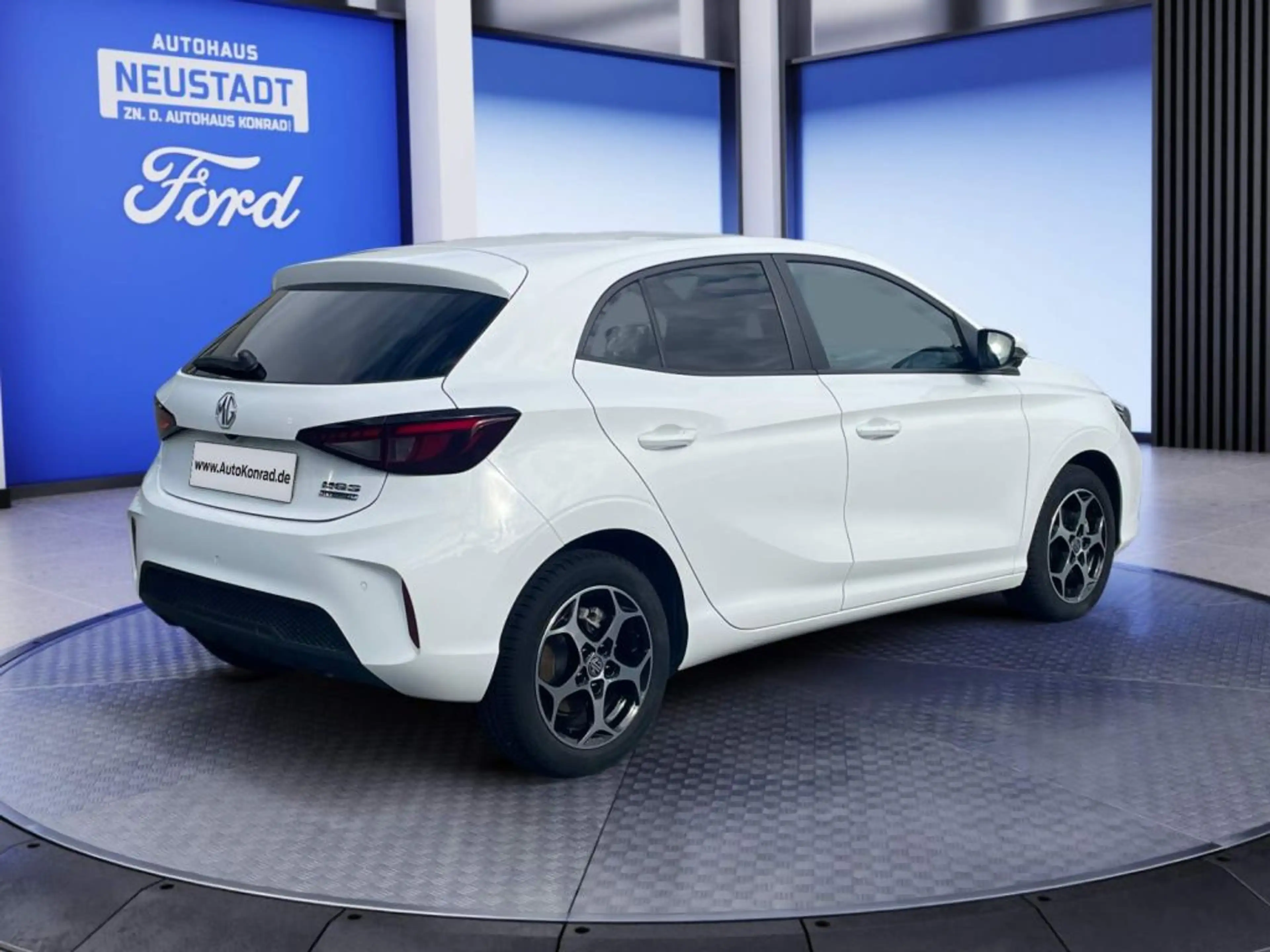 MG MG3 3 Hybrid+ Luxury — photo 5