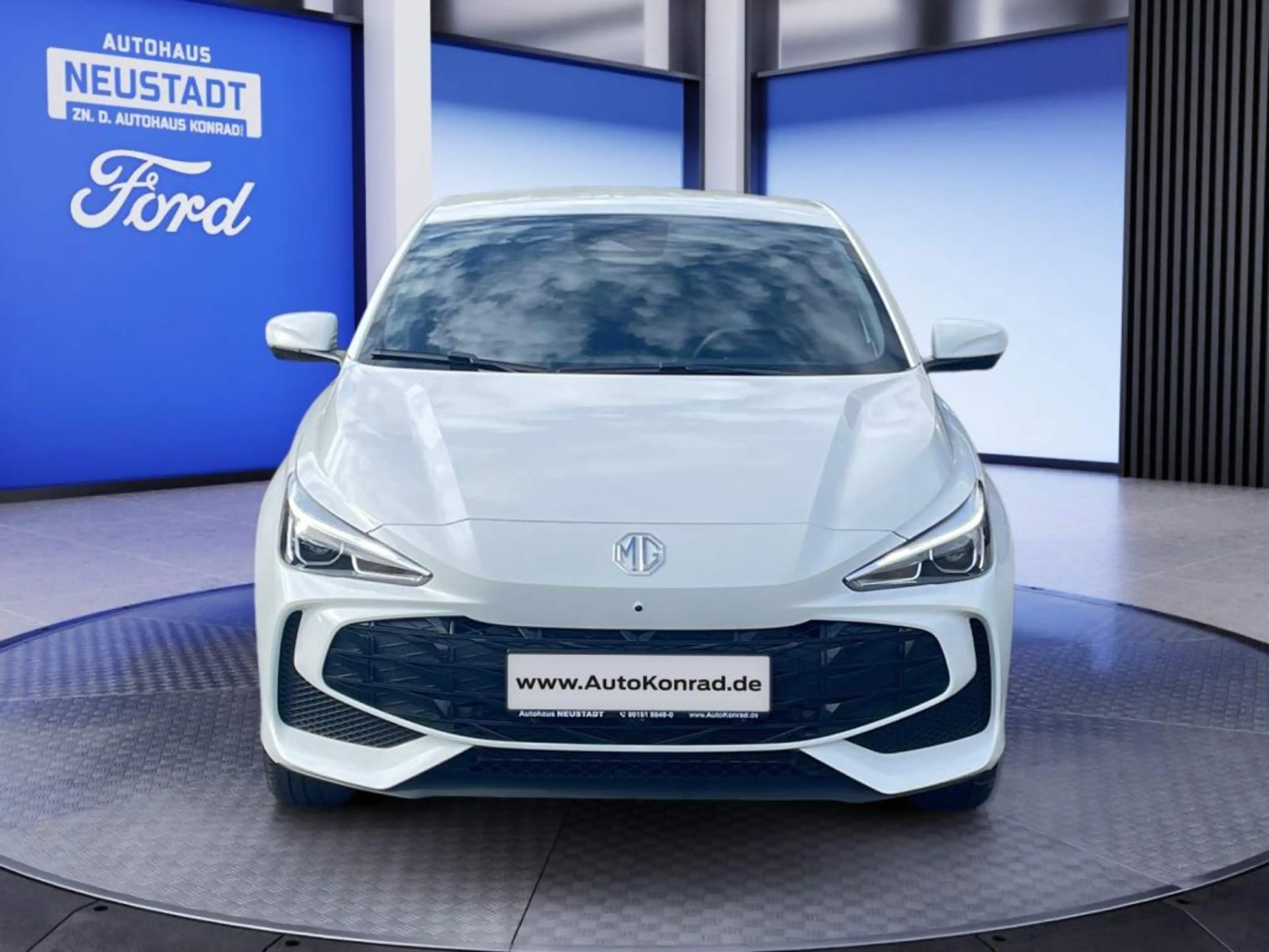 MG MG3 3 Hybrid+ Luxury — photo 2