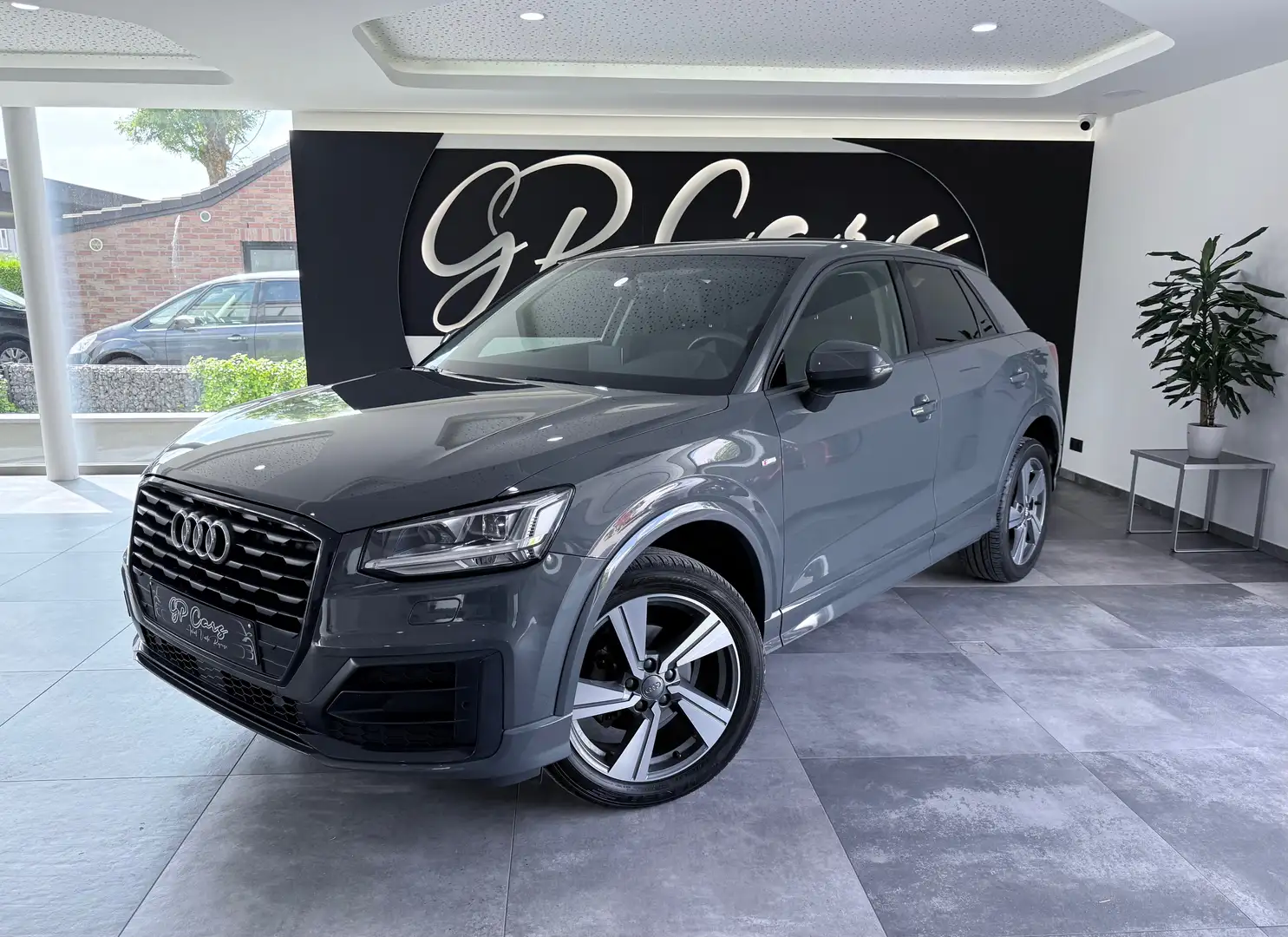 Audi Q2 vendu !!!!!! Gris - 1