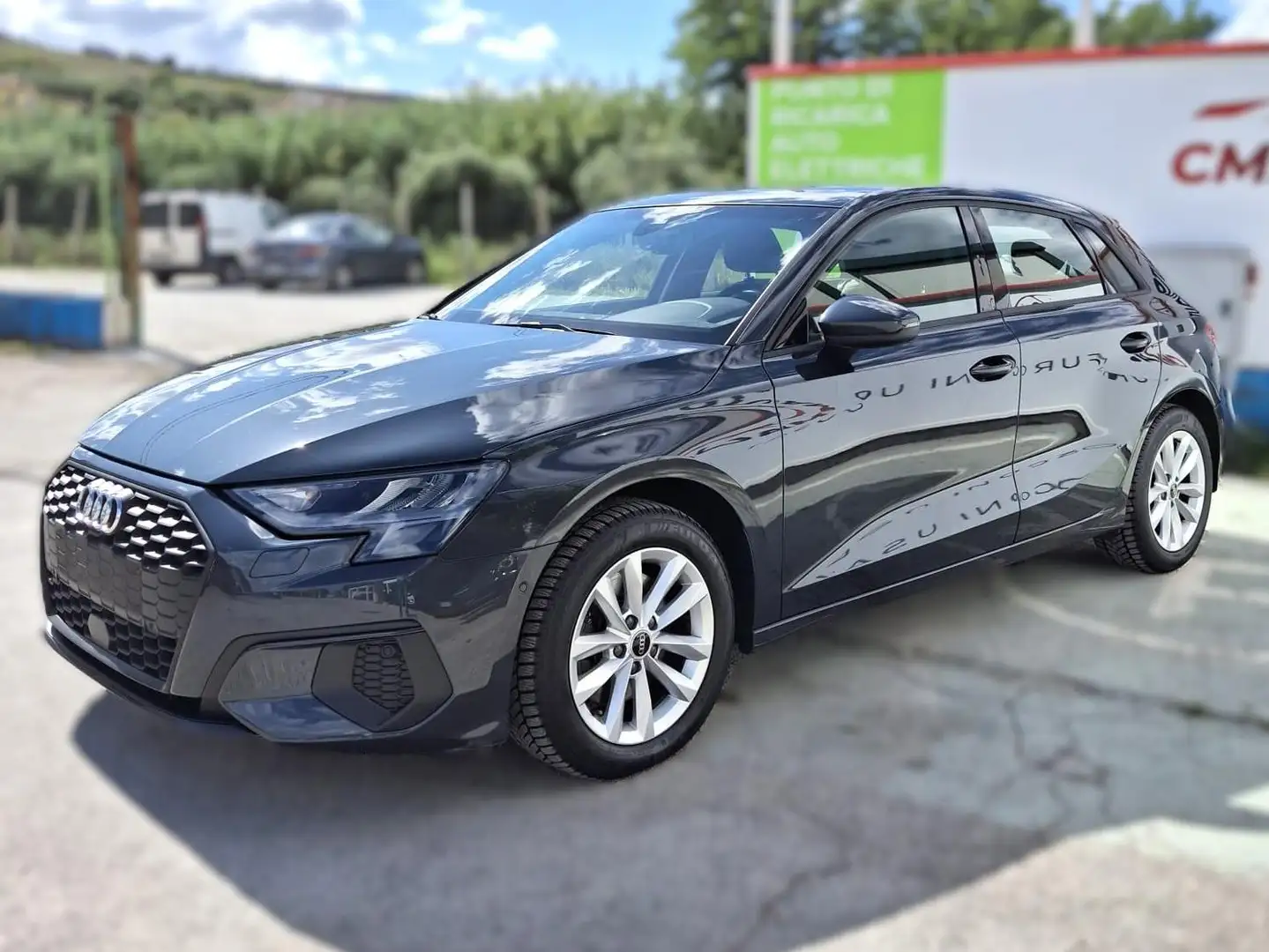 Audi A3 A3 Sportback 30 1.5 g-tron Business s-tronic Zwart - 1