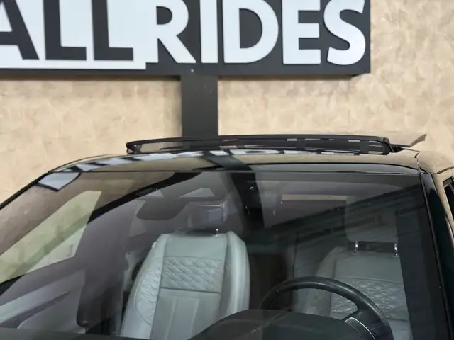 Land Rover Range Rover Evoque view 4