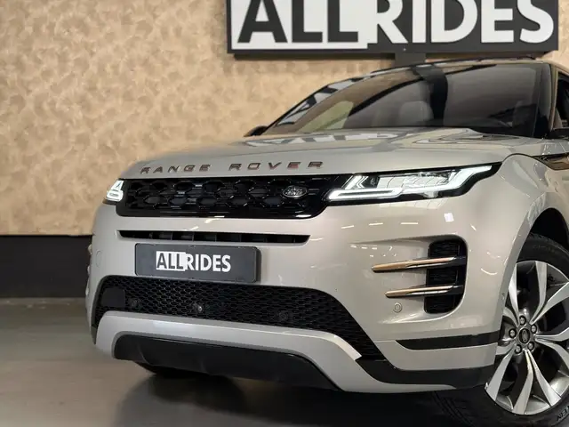 Land Rover Range Rover Evoque view 3