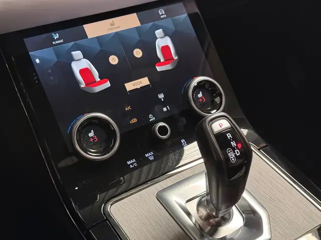 Land Rover Range Rover Evoque view 22