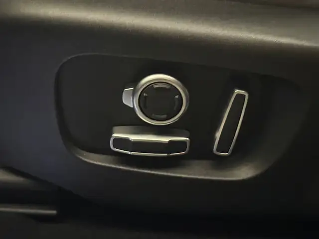 Land Rover Range Rover Evoque view 19