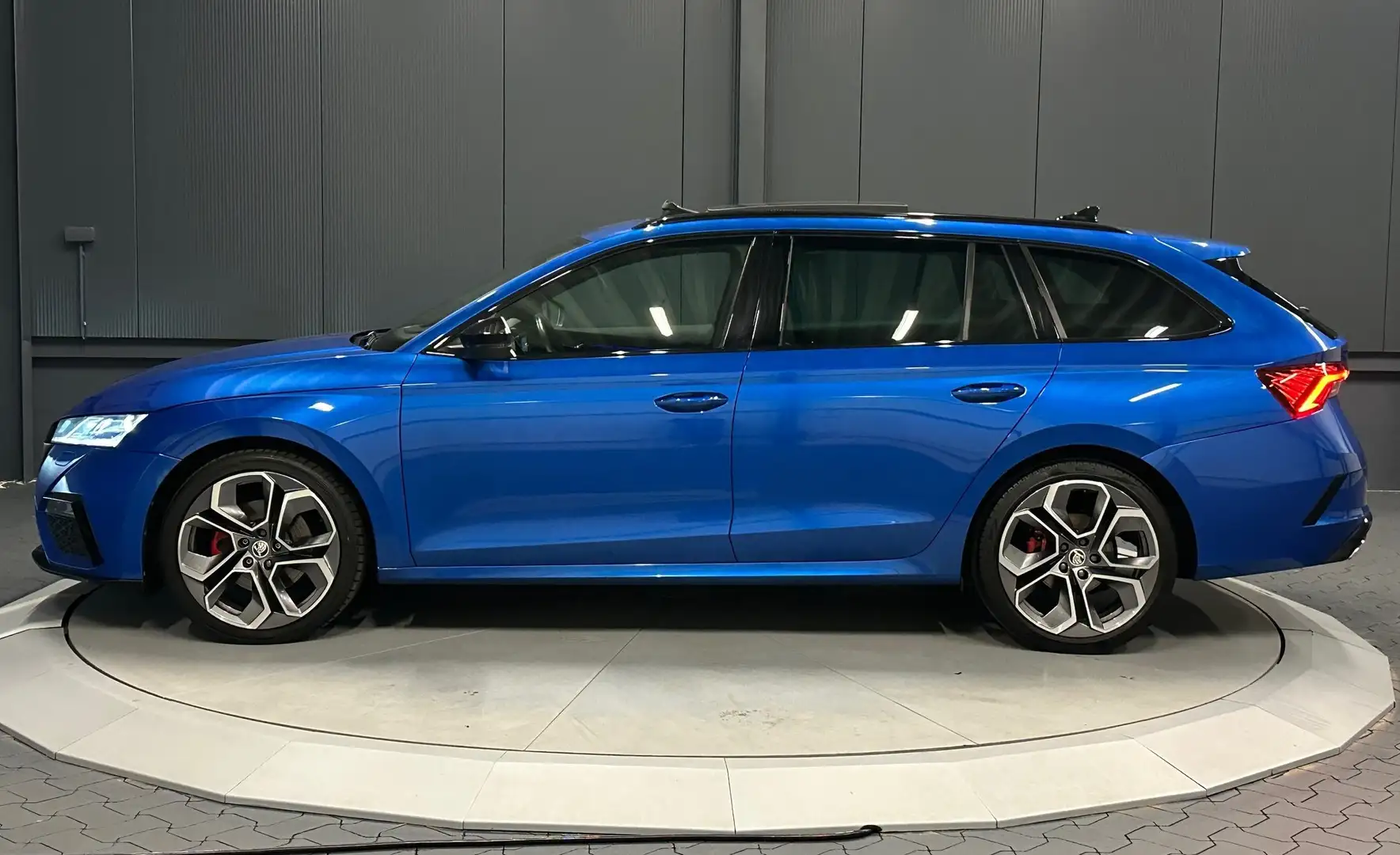 Skoda Octavia Combi RS *19Zoll*PANORAMA*Head-Up*Massage* Albastru - 2