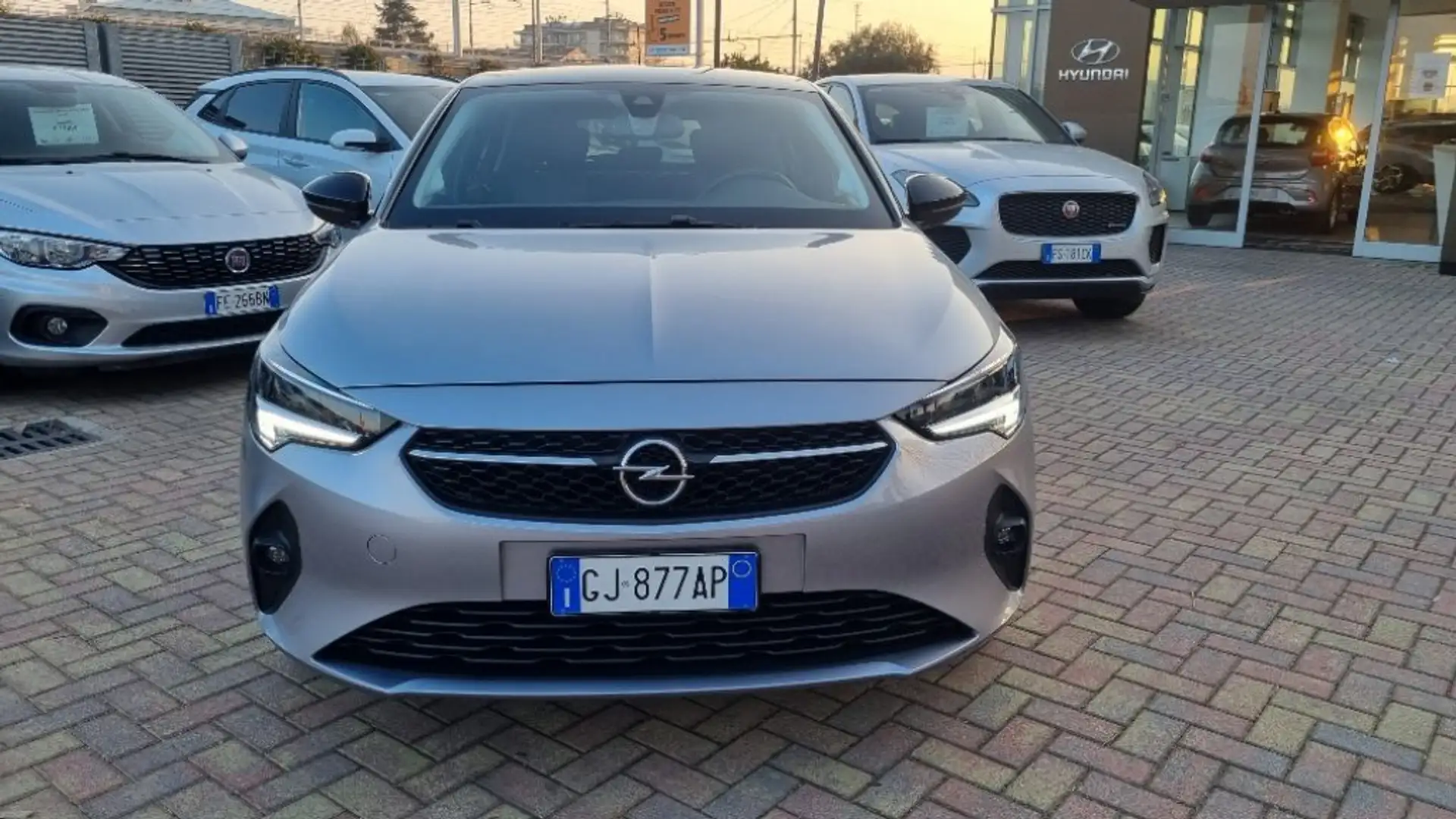 Opel Corsa-e 5 porte Blitz Edition Grau - 1