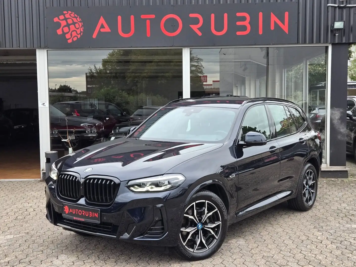 BMW X3 xDrive 30 e M-SPORT NEUES MODELL Schwarz - 1