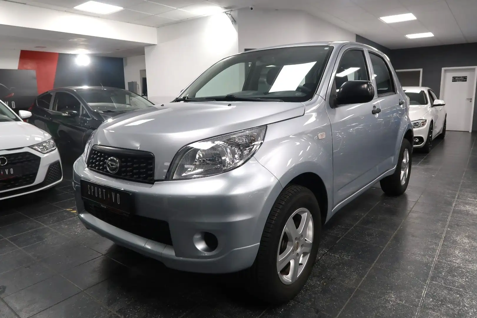 Daihatsu Terios Basis 1.5 *Allrad*Klima*8Fach*1hand* - 1