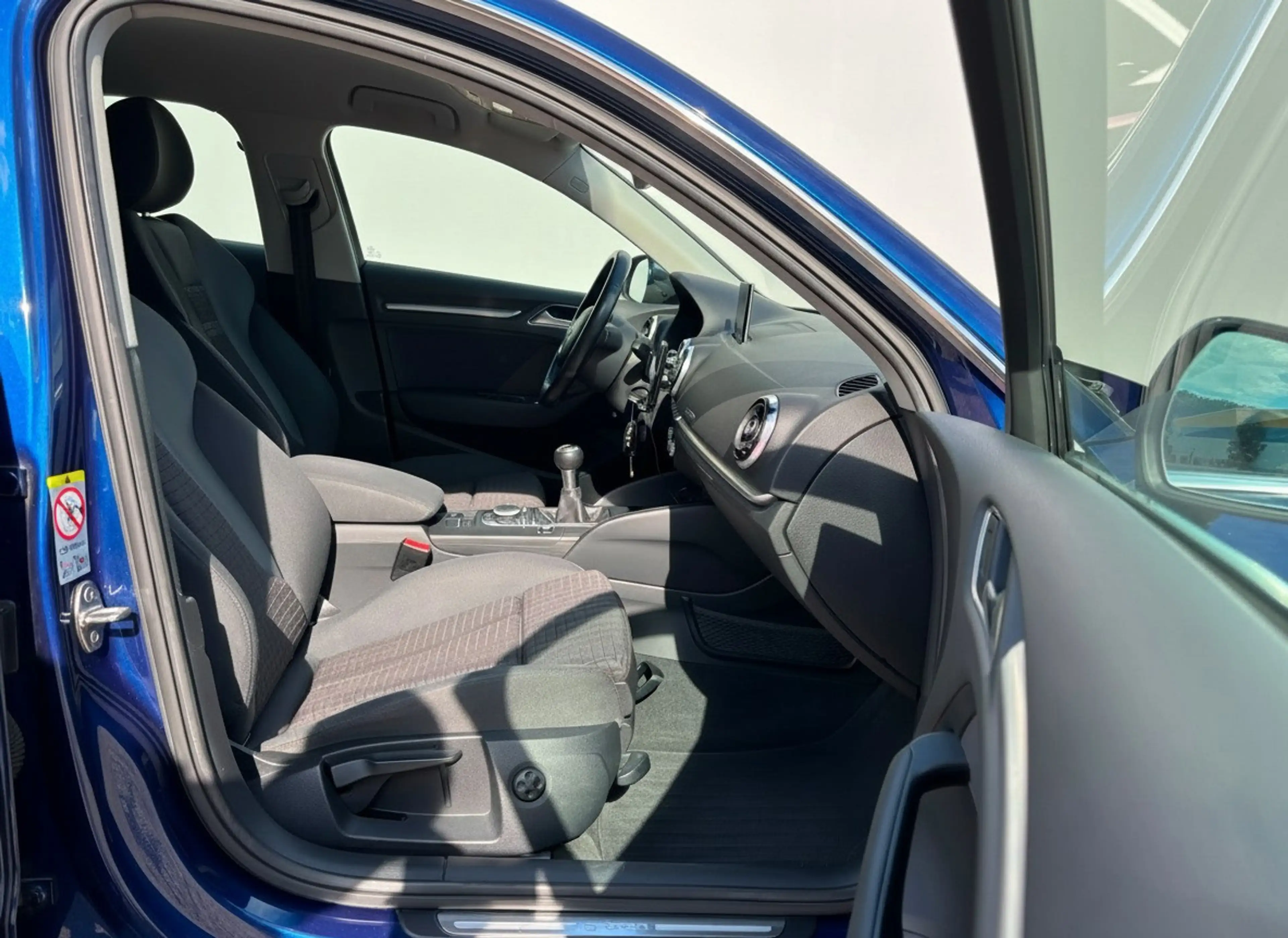 Audi A3 Sportback 1.4 TFSI Ambiente Pro Line g-tron - Crui — photo 9