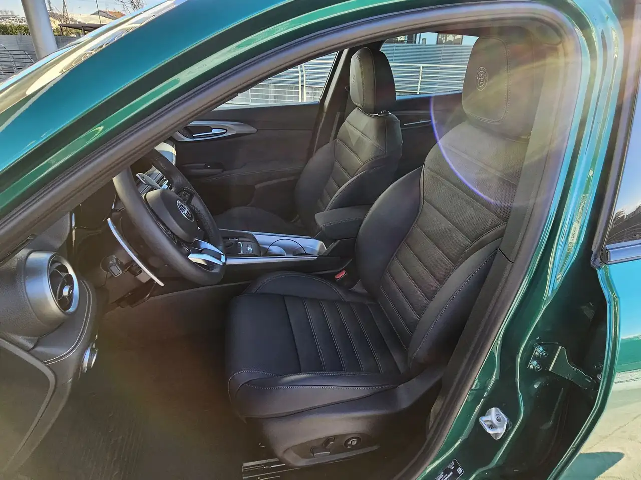 Alfa Romeo Tonale 2025 — фото 10