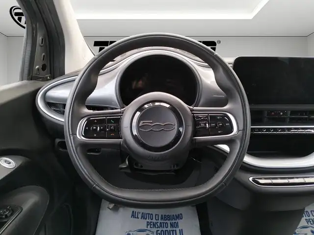 Fiat 500e view 13