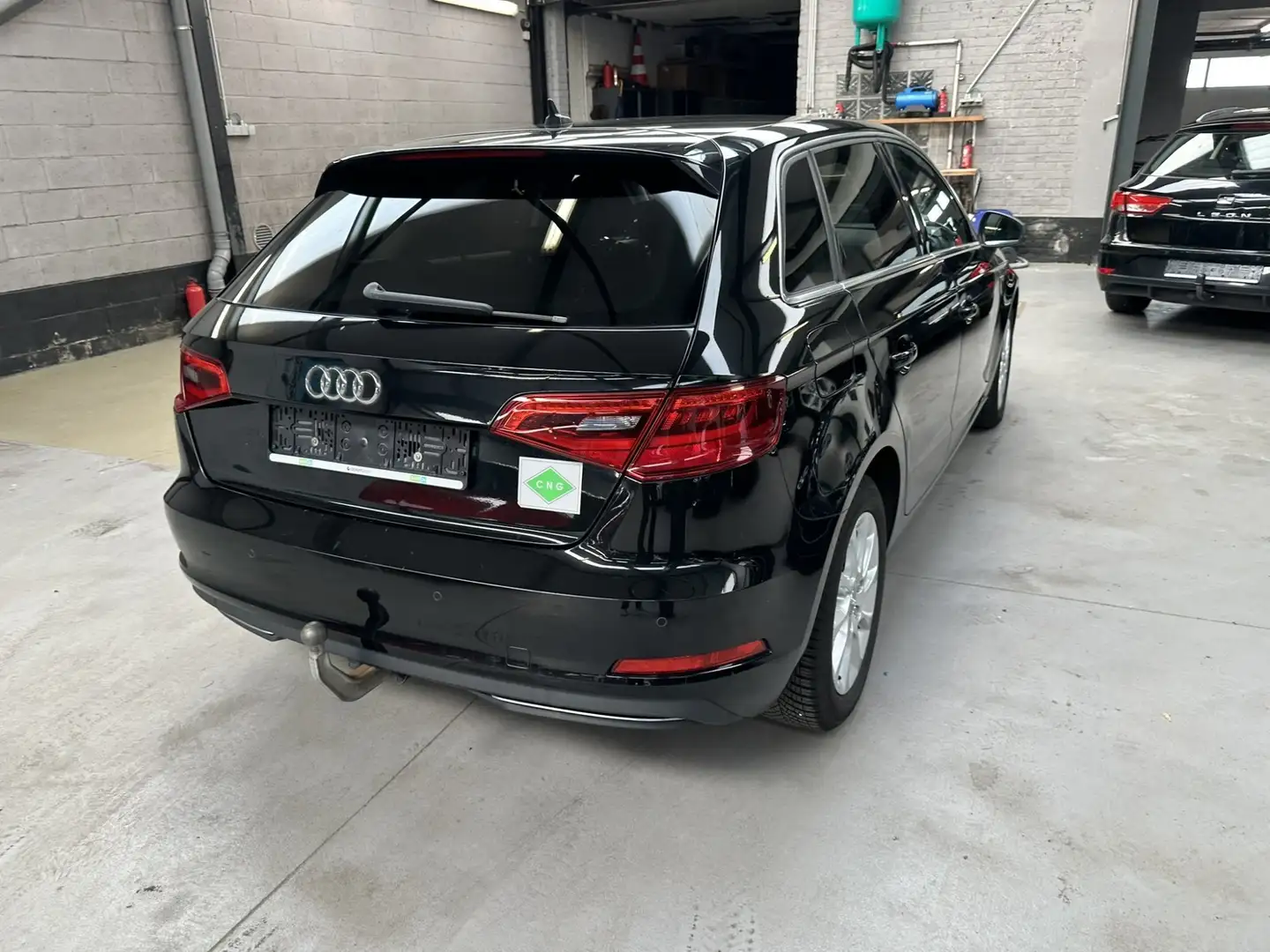 Audi A3 A3 1.4 TFSI g-tron Sportback Attraction Negro - 2