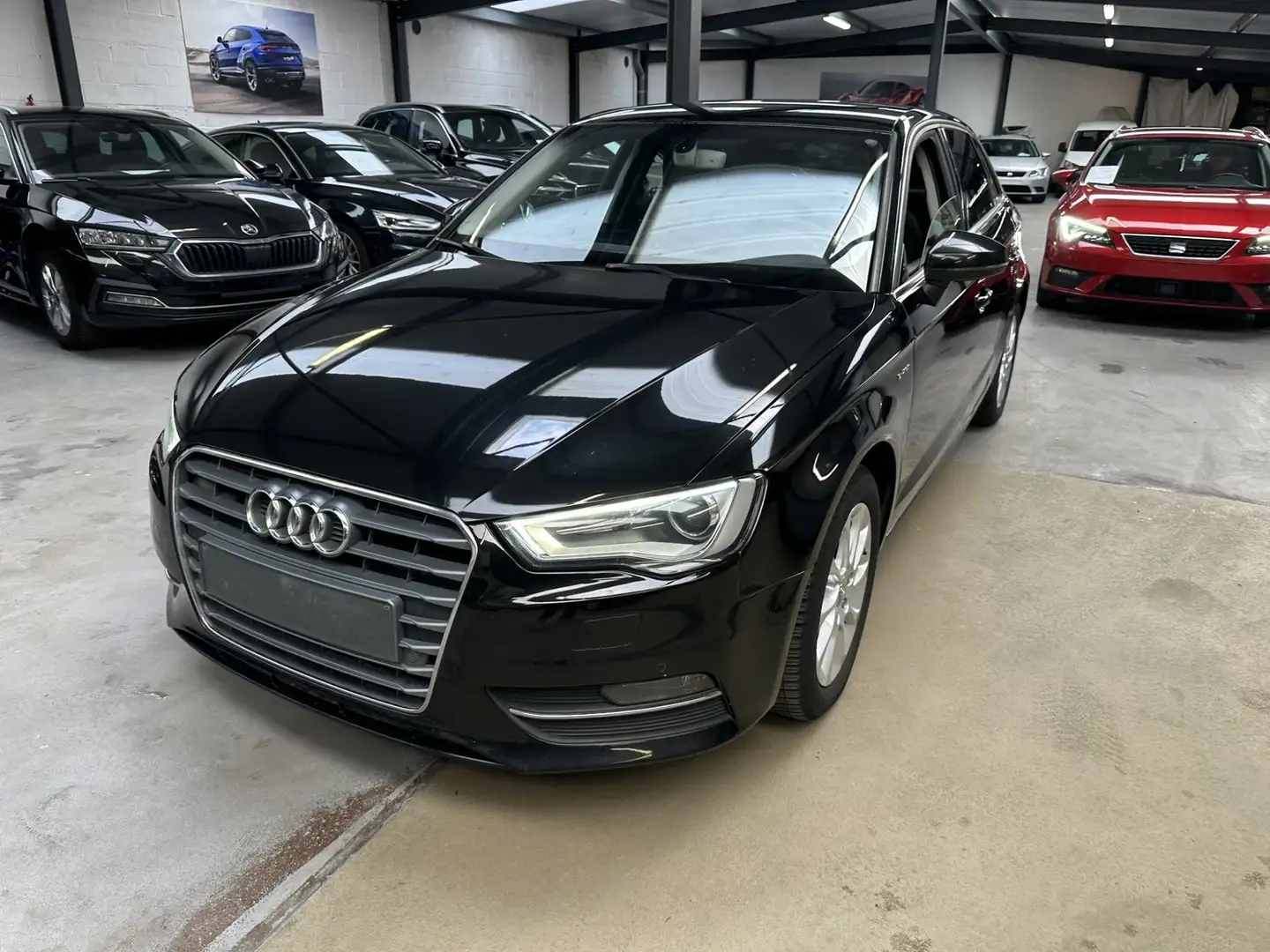 Audi A3 A3 1.4 TFSI g-tron Sportback Attraction Negro - 1