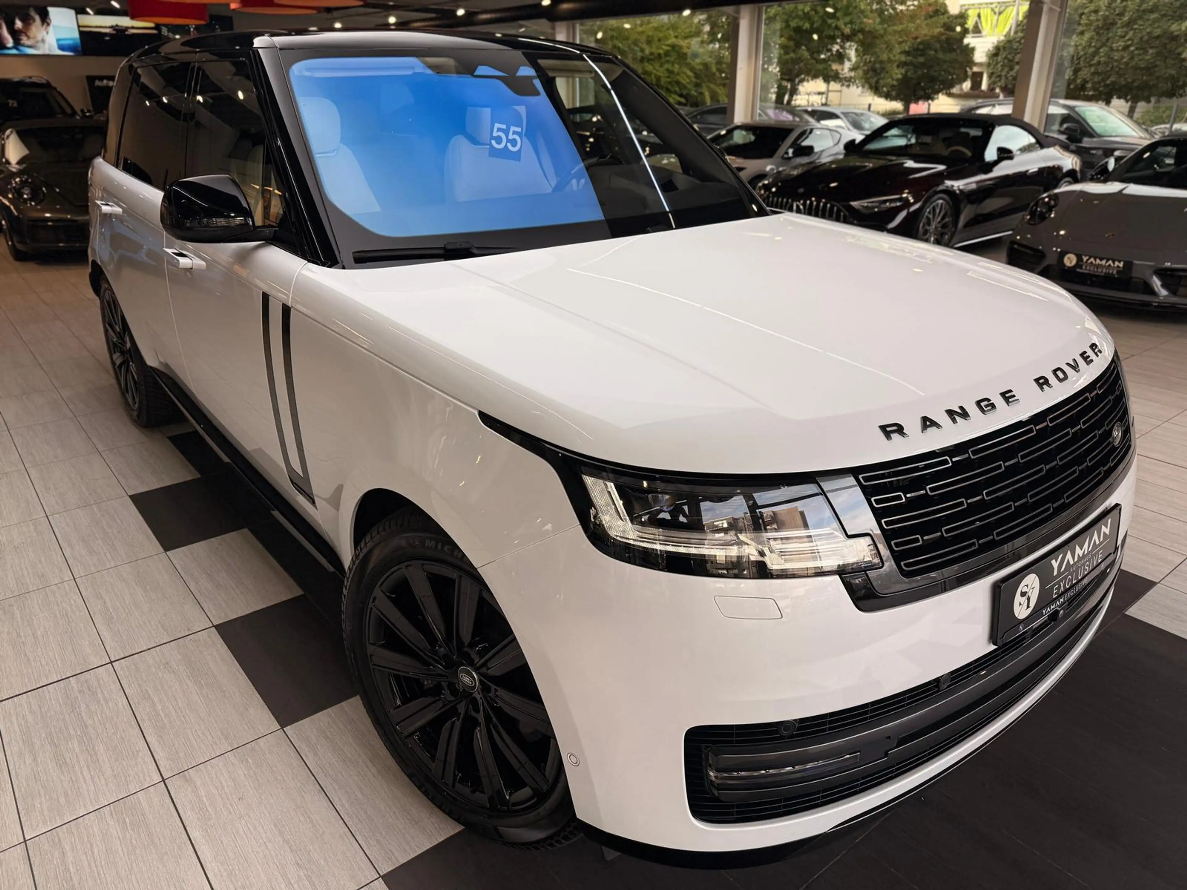 Land Rover Range Rover P440e LWB Lang Autobiography — photo 5