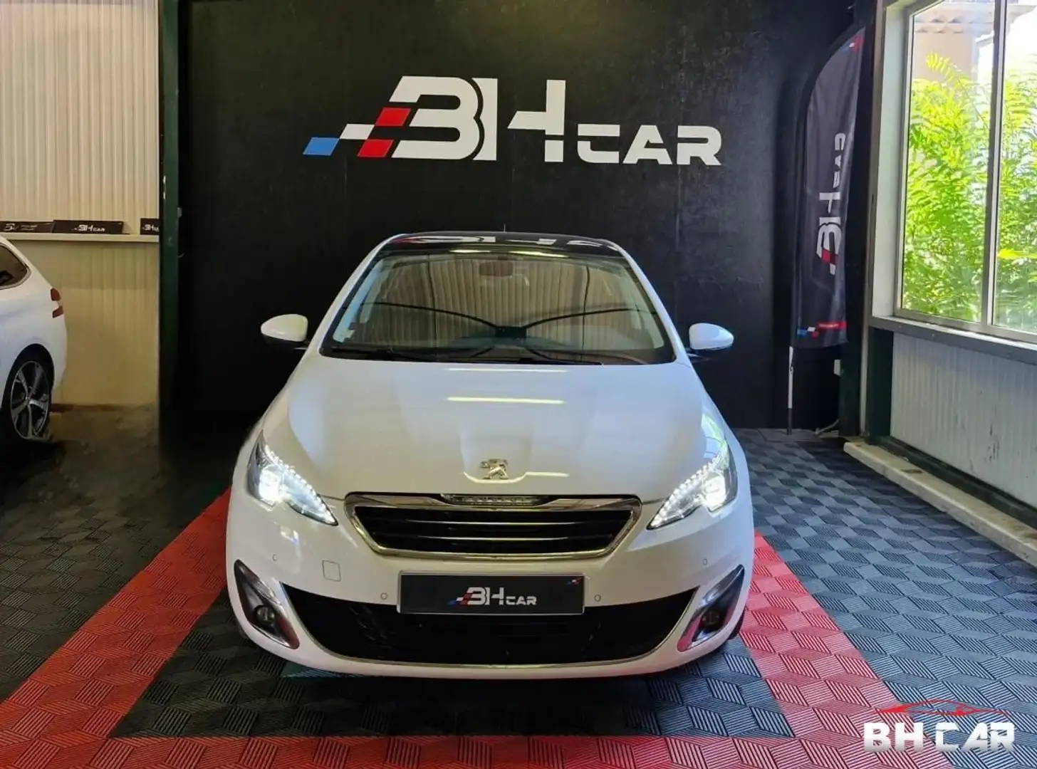 Peugeot 308 GENERATION-II 1.6 BLUEHDI 120 ALLURE Blanco - 2