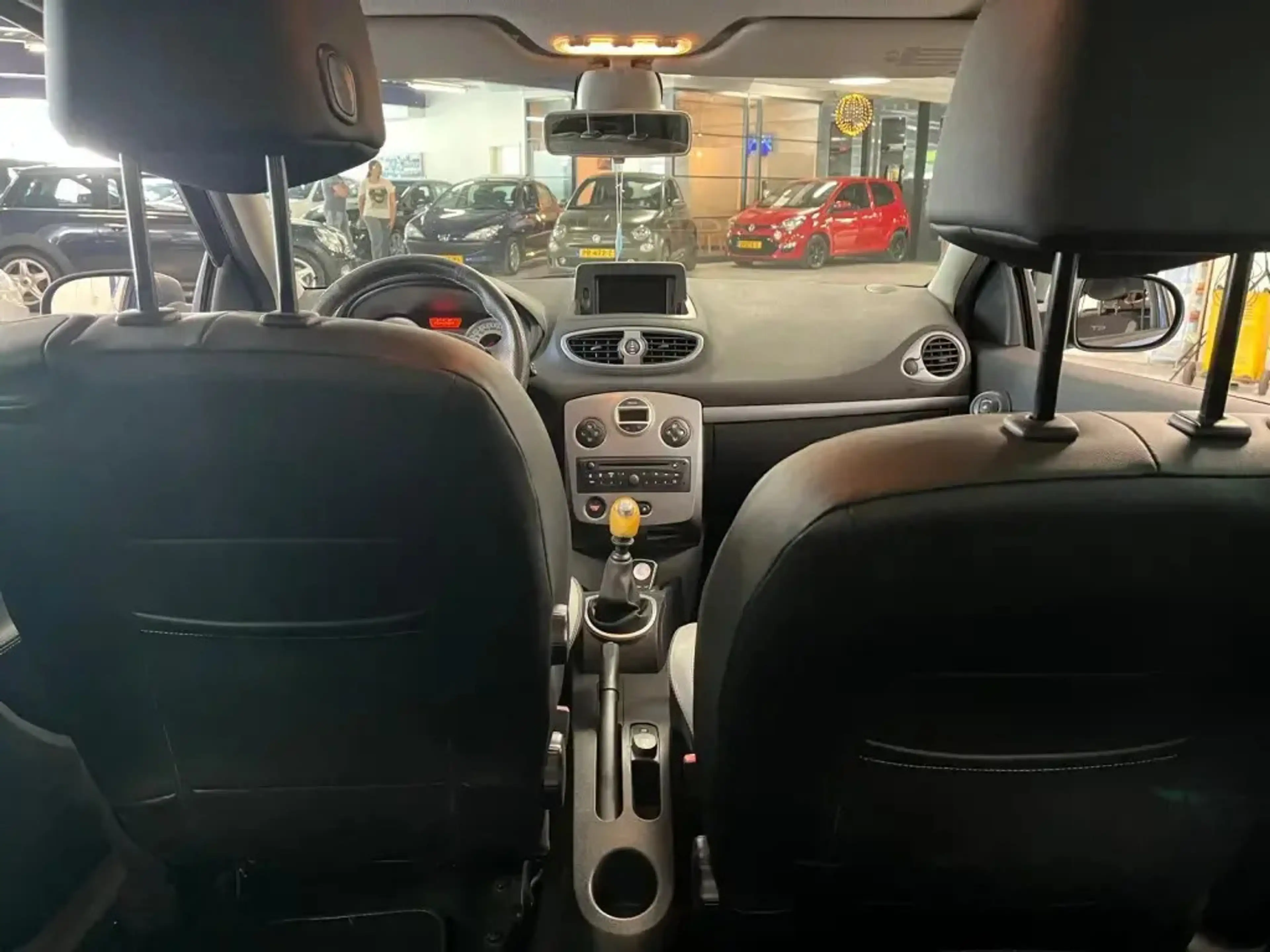Renault Clio 1.6 GT — photo 8