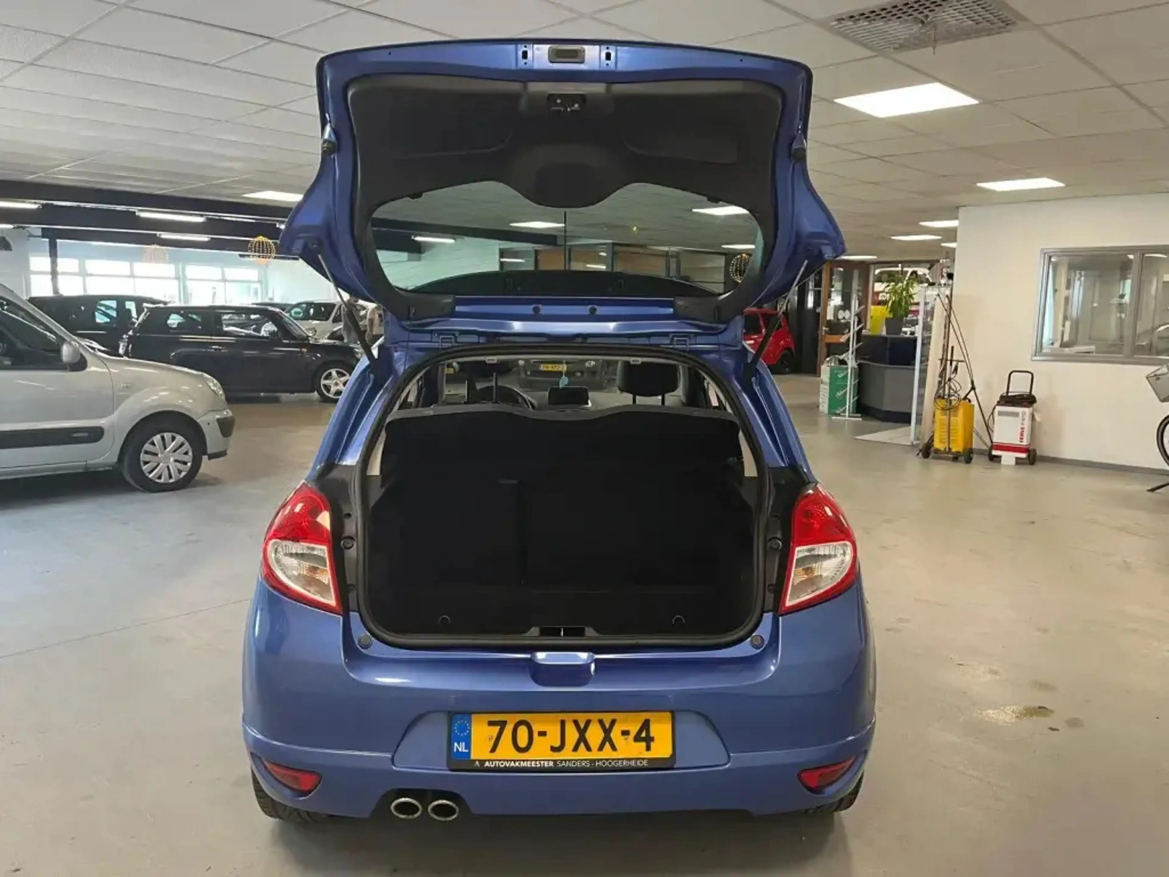 Renault Clio 1.6 GT — photo 6