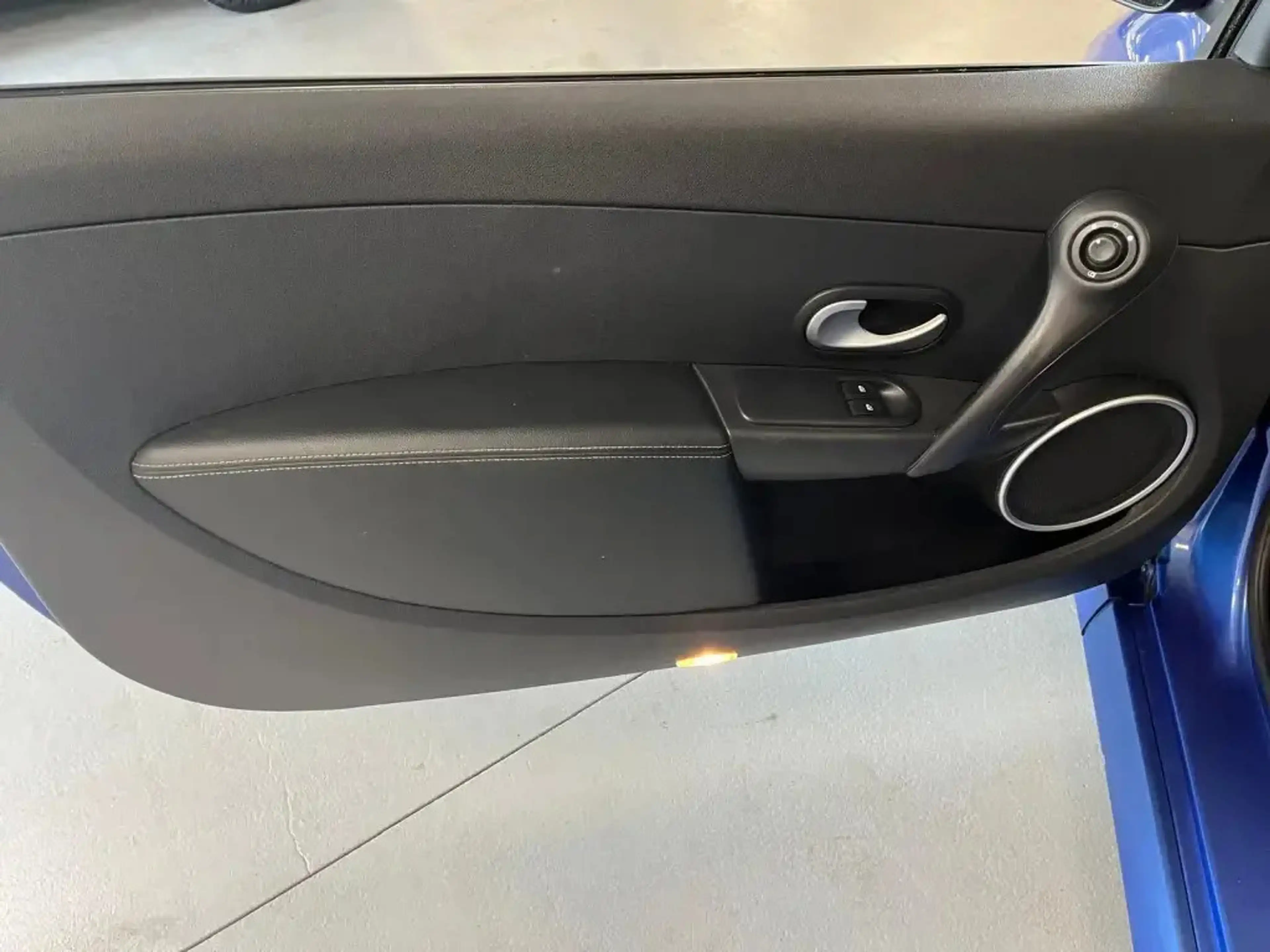 Renault Clio 1.6 GT — photo 10